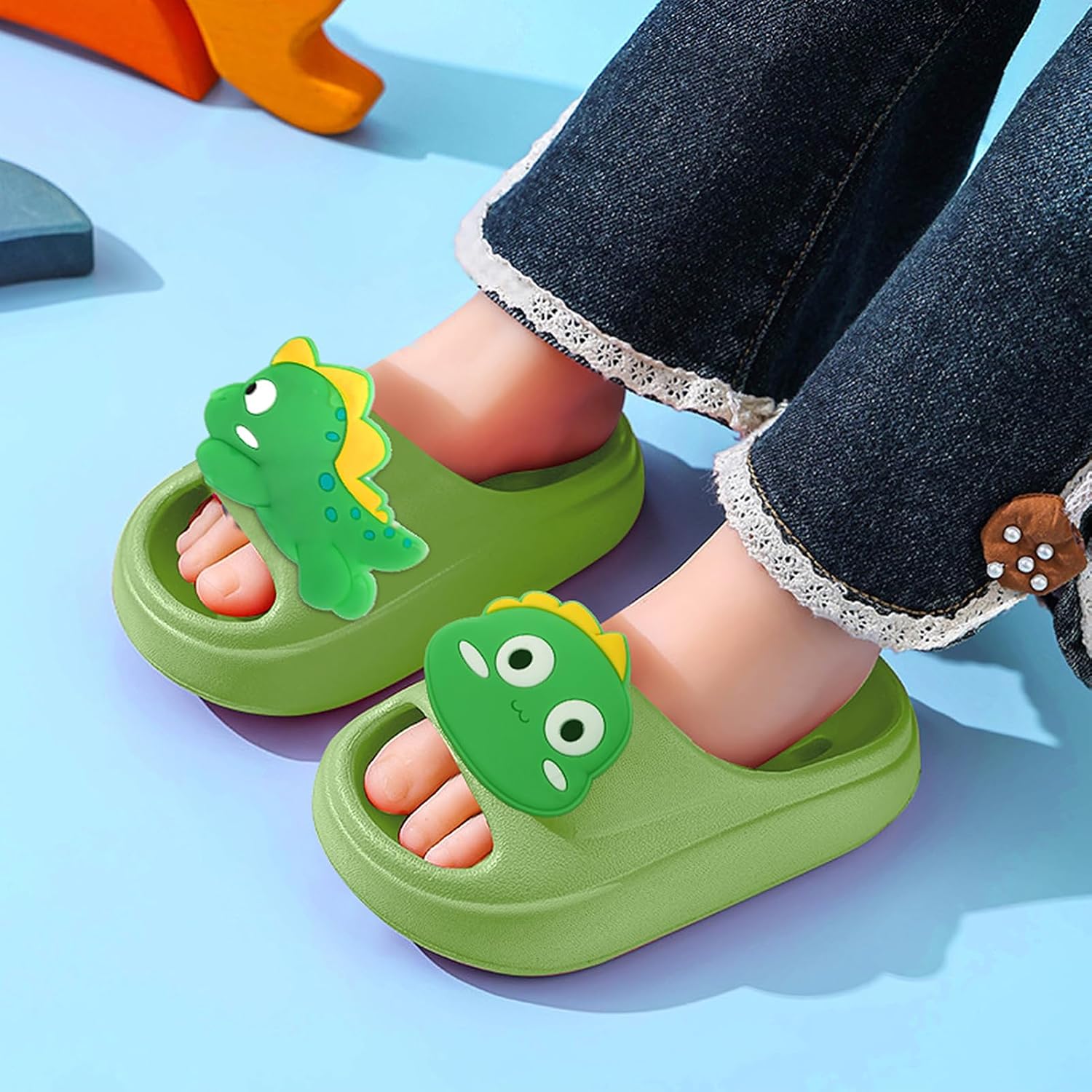 Boys Girls Slide Sandals Cute Cushioned Thick Sole Summer Beach Pool Shower Slippers Non-slip Quick Drying Sandal for Toddler Little Big Kid