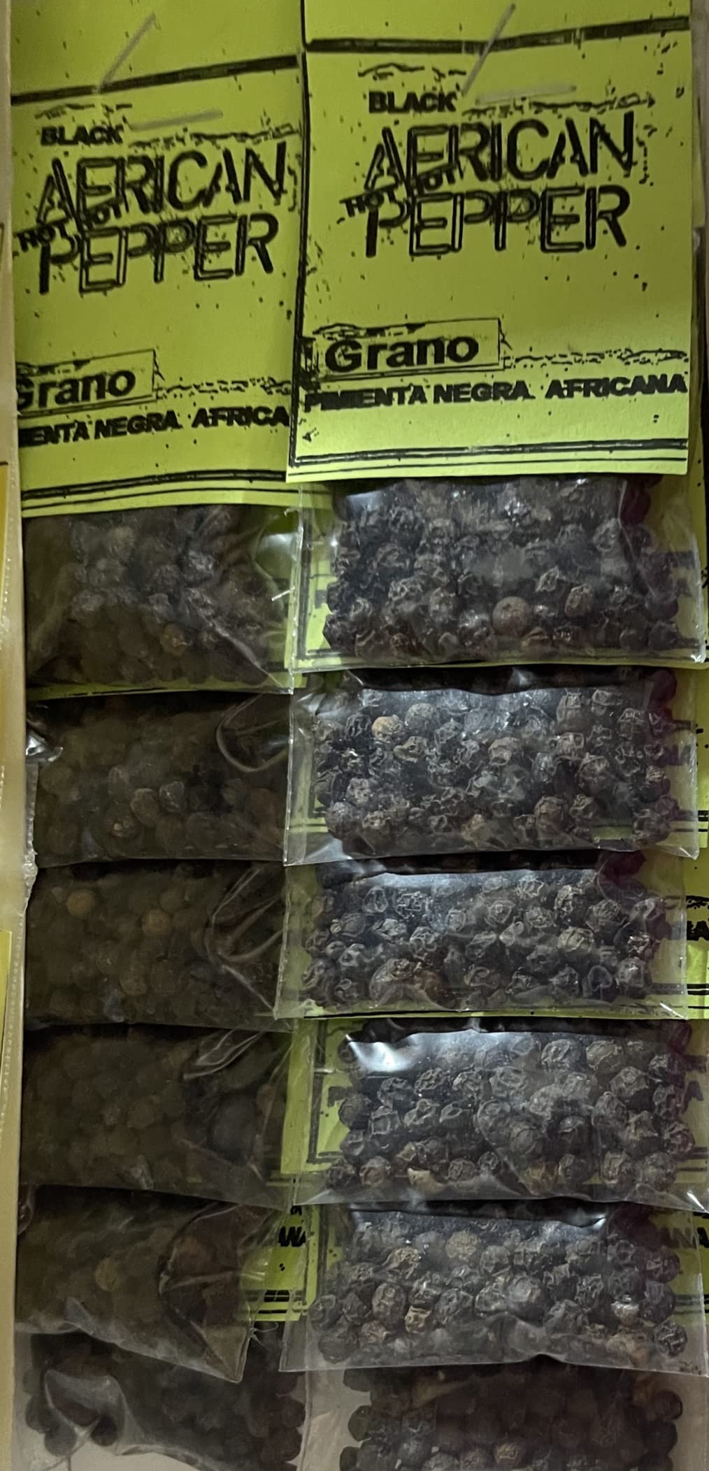 Selim Pepper/ Grains of Selim/ Uda Pepper/ Negro Pepper/ African Spices/ Hwentia 1 pack (60g) Black 2.11 Ounce (Pack of 1)