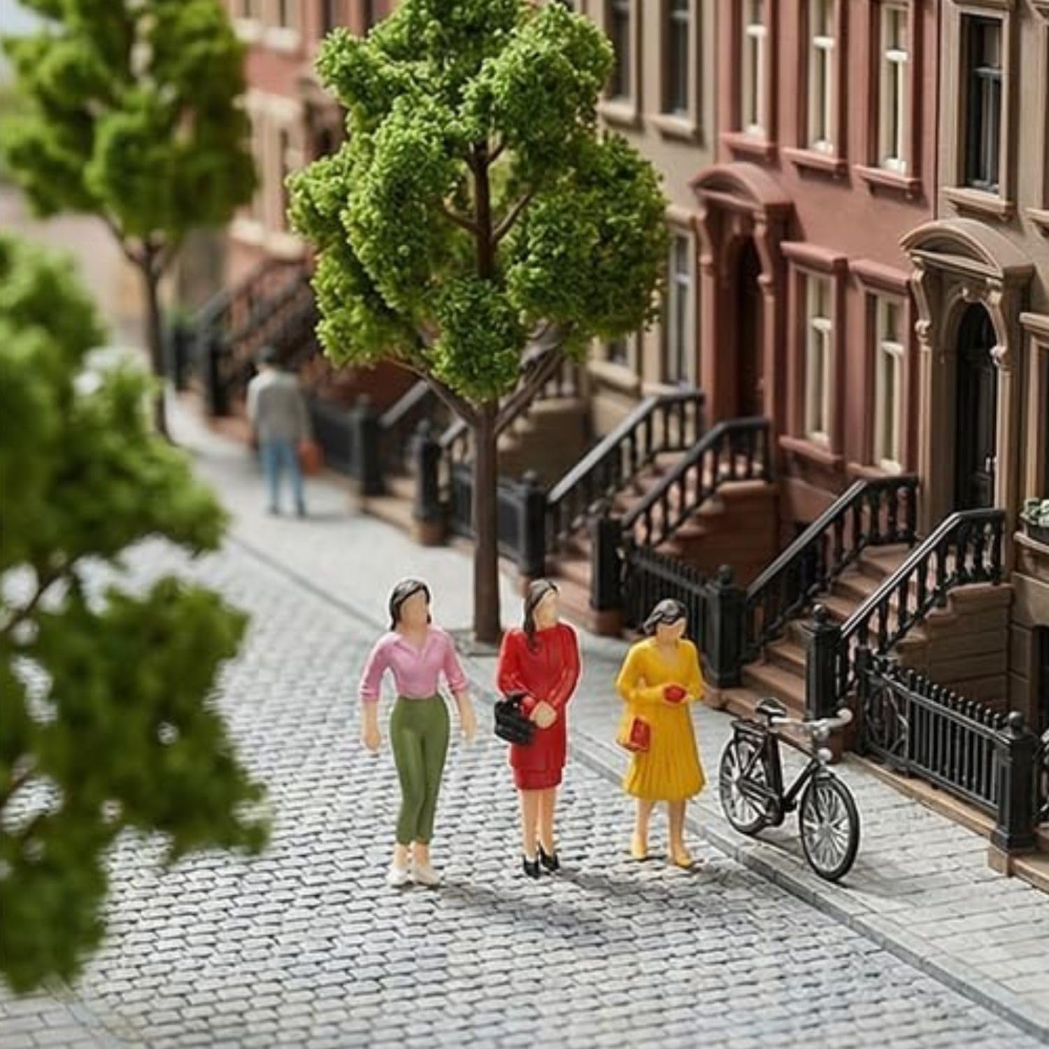 20 Pcs 1:30 Scale Mini People Figurines Painted Miniature Plastic Figures Sitting and Standing Model Trains Architectural Tiny People Figurines for Miniature Scenes Diorama Landscape Decor