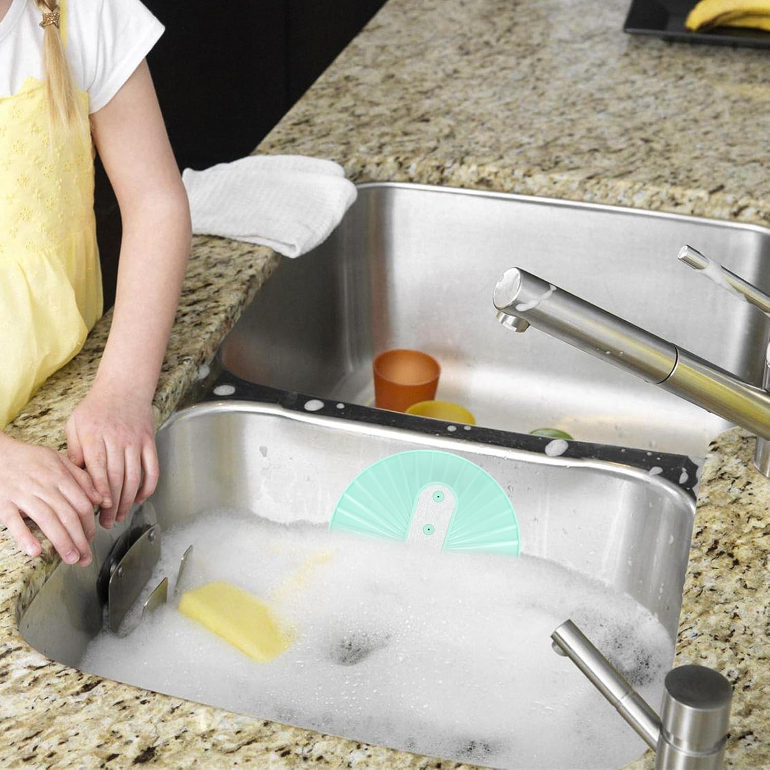 Portable Usb Dishwasher for Fruits and Vegetables Compact Mini Cleaner High Pressure Spraying for Travel and Home Use Low Power Consumption and Lightweight Design