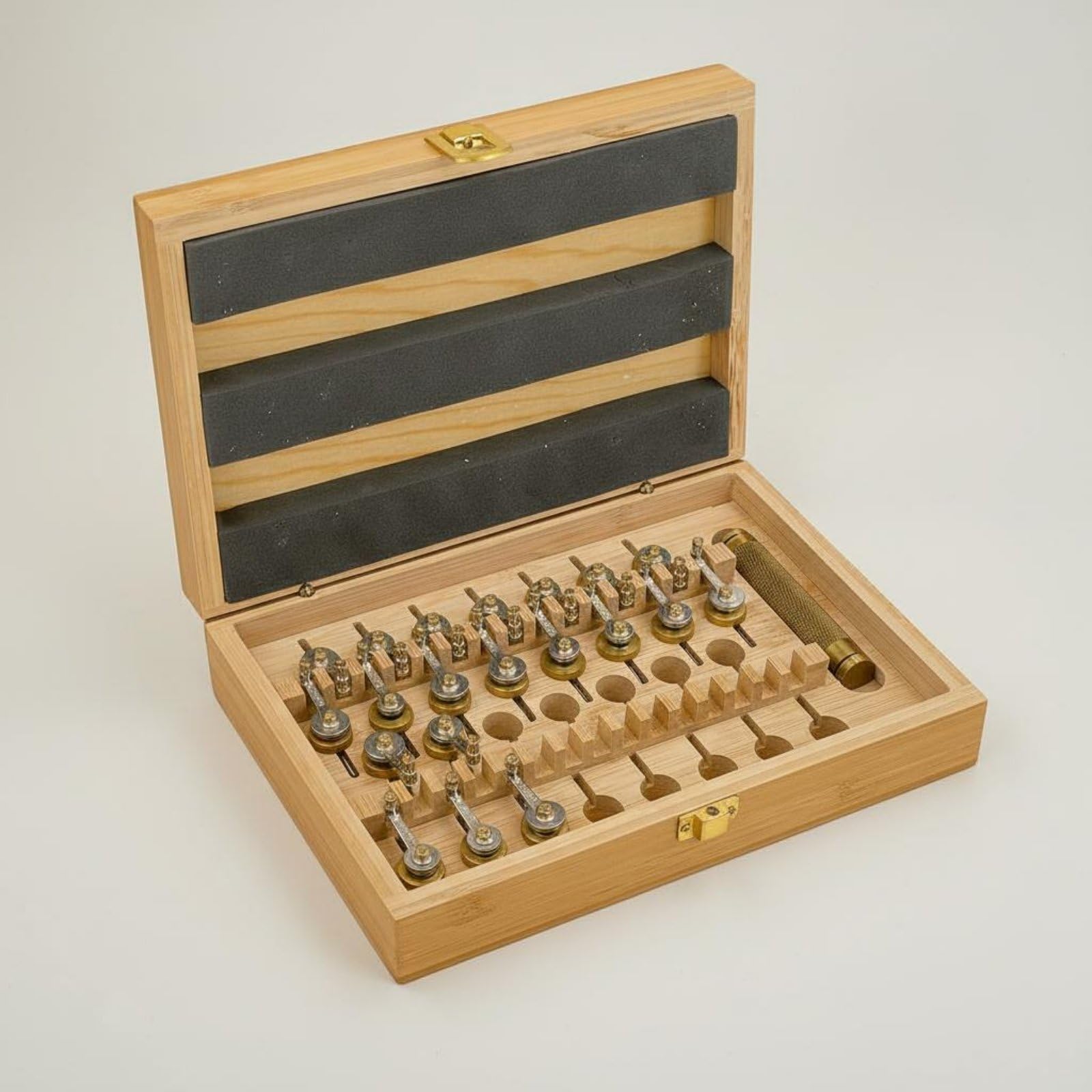 Kit Orologiaio Strumento Riparazione Set Bobinatore Molla Box Legno Metallo Solido Inserto Protettivo Adatto per Assemblaggio Orologi Manutenzione Postazione Lavoro