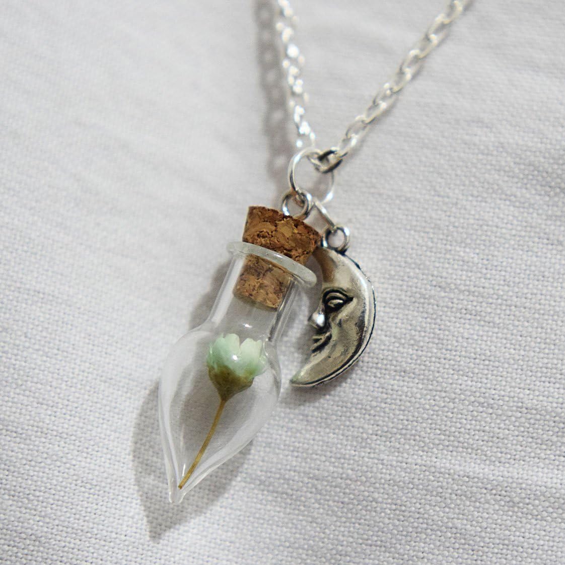 Charm Nature Dry Flower Necklace Real Dried Flower Pendant Miniature Terrarium Necklace Nature Jewelry Flower Teardrop Mini Glass Bottle Crescent Moon