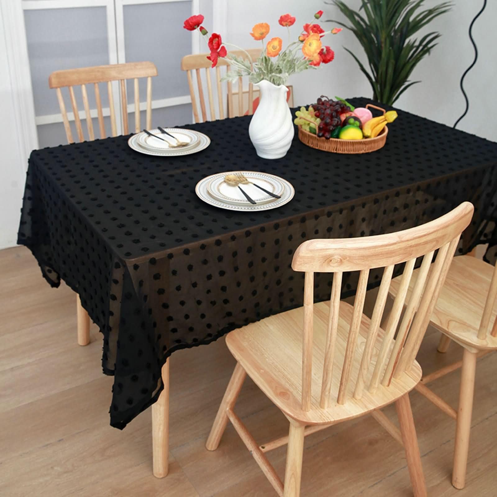 Nappe rectangulaire noire en gaze pour pique-nique chic et buffet de dessert