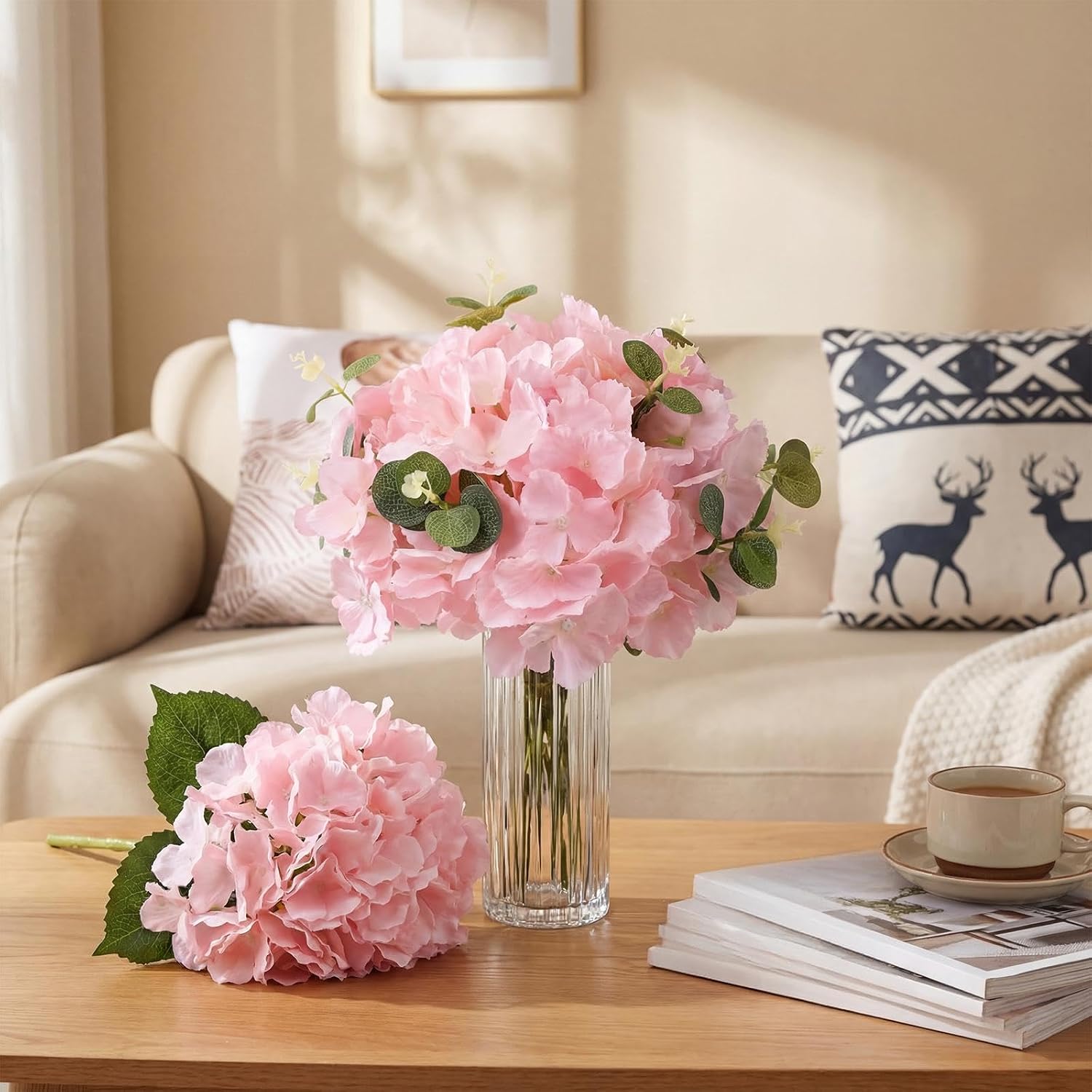 Riceshoot 200 Pcs Hydrangea Artificial Flowers with Vase Bulk 80 Pink Fake Silk Hydrangea 100 Eucalyptus Stems 20 Clear Glass Vases for Wedding Table Centerpieces Party DIY Floral Decoration