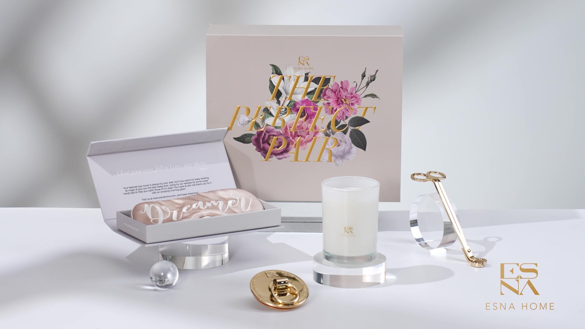 Premium All-Natural Scented White Tea Candle Gift Set I Aromatherapy Candles for Home Scented Elegant Candles Presents Perfect Bedroom Decor for Women Holiday Present for Christmas