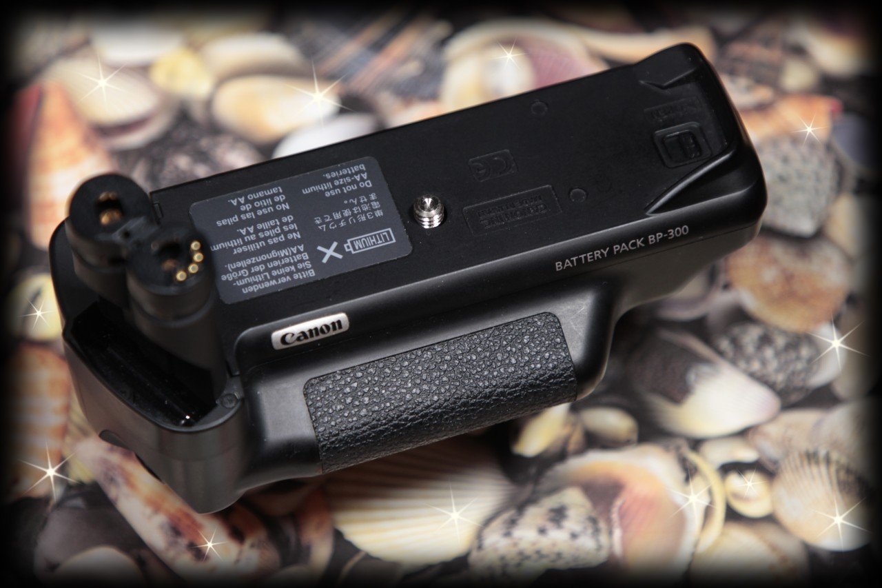 Canon EOS7 フィルムカメラ＋バッテリーパック BP-300 Canon AA Battery Pack BP 300 for EOS 7 7S 30 33 Elan 7 Film