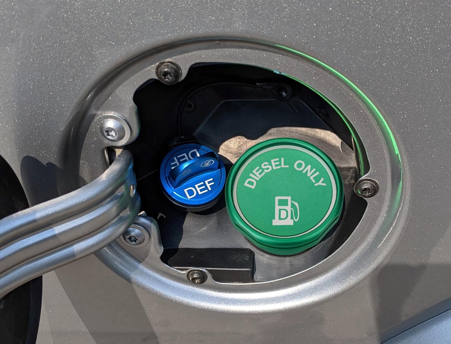 Diesel Fuel Cap & DEF lid for 2019-2024 Ram-Magnetic Diesel Lid for 2019 2020 2021 2022 2023 2024 Ram 1500 2500 3500 Green Aluminum Automotive Fuel Tank Cap Replacement Ram Accessories,Diesel+DEF cap