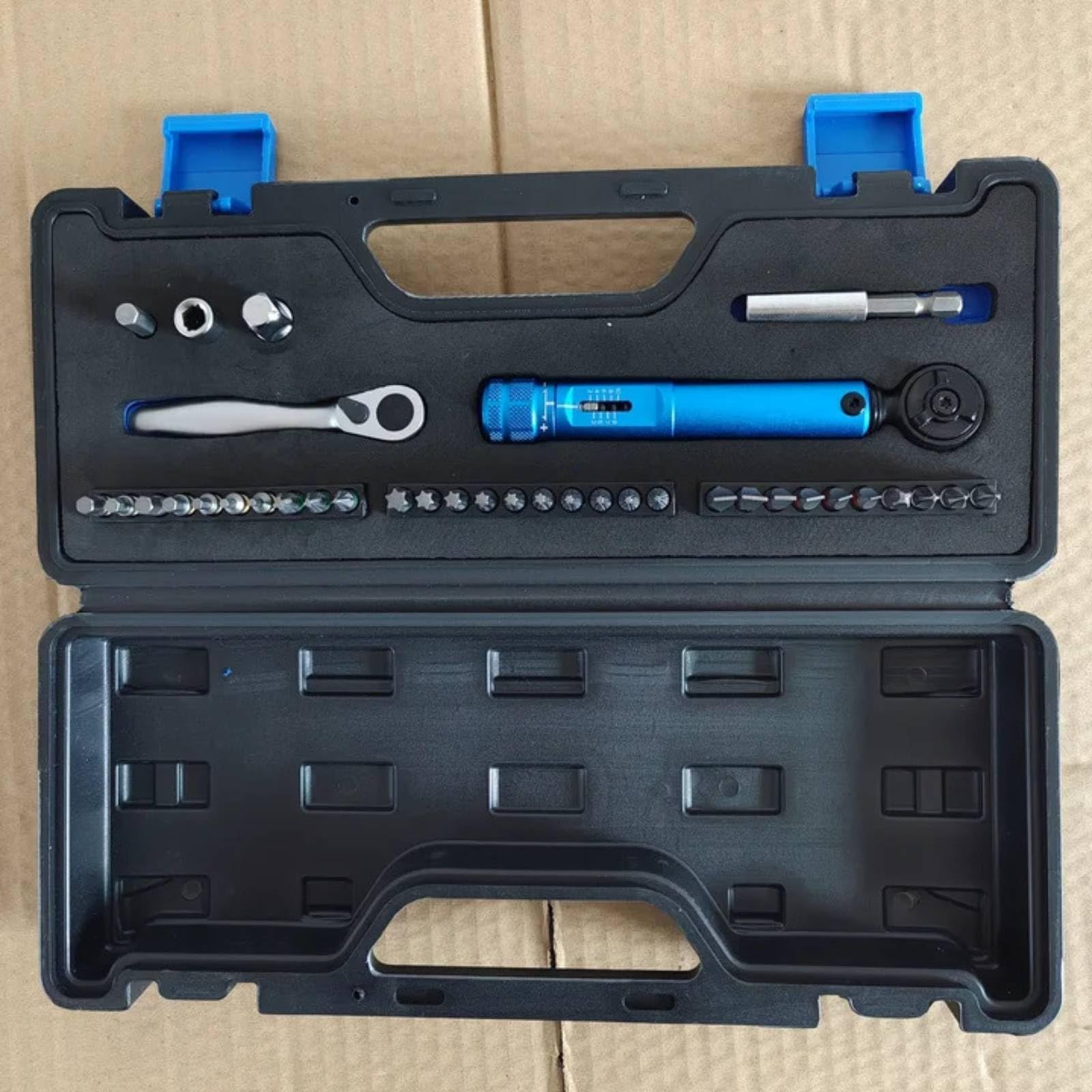 MagiDeal Chiave Dinamometrica Bici Set Riparazione Bussole Bit Adattatori Prolunga Cricchetto Controllo Coppia Stampata Custodia con Scomparti Adatta per Ciclisti Professionisti Laboratorio