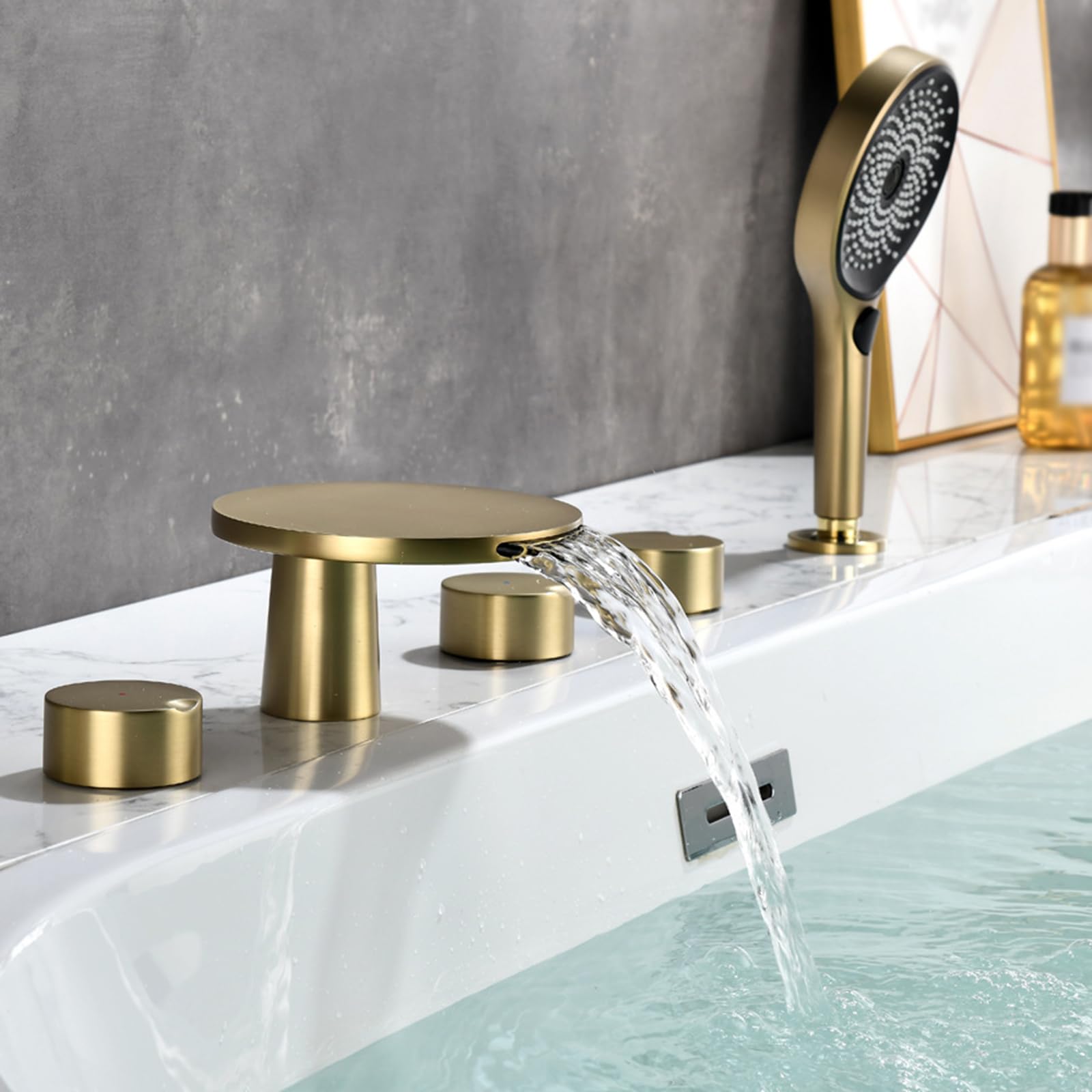 Mitigeur baignoire cascade 5 trous eau chaude et froide pour installation sur gorge