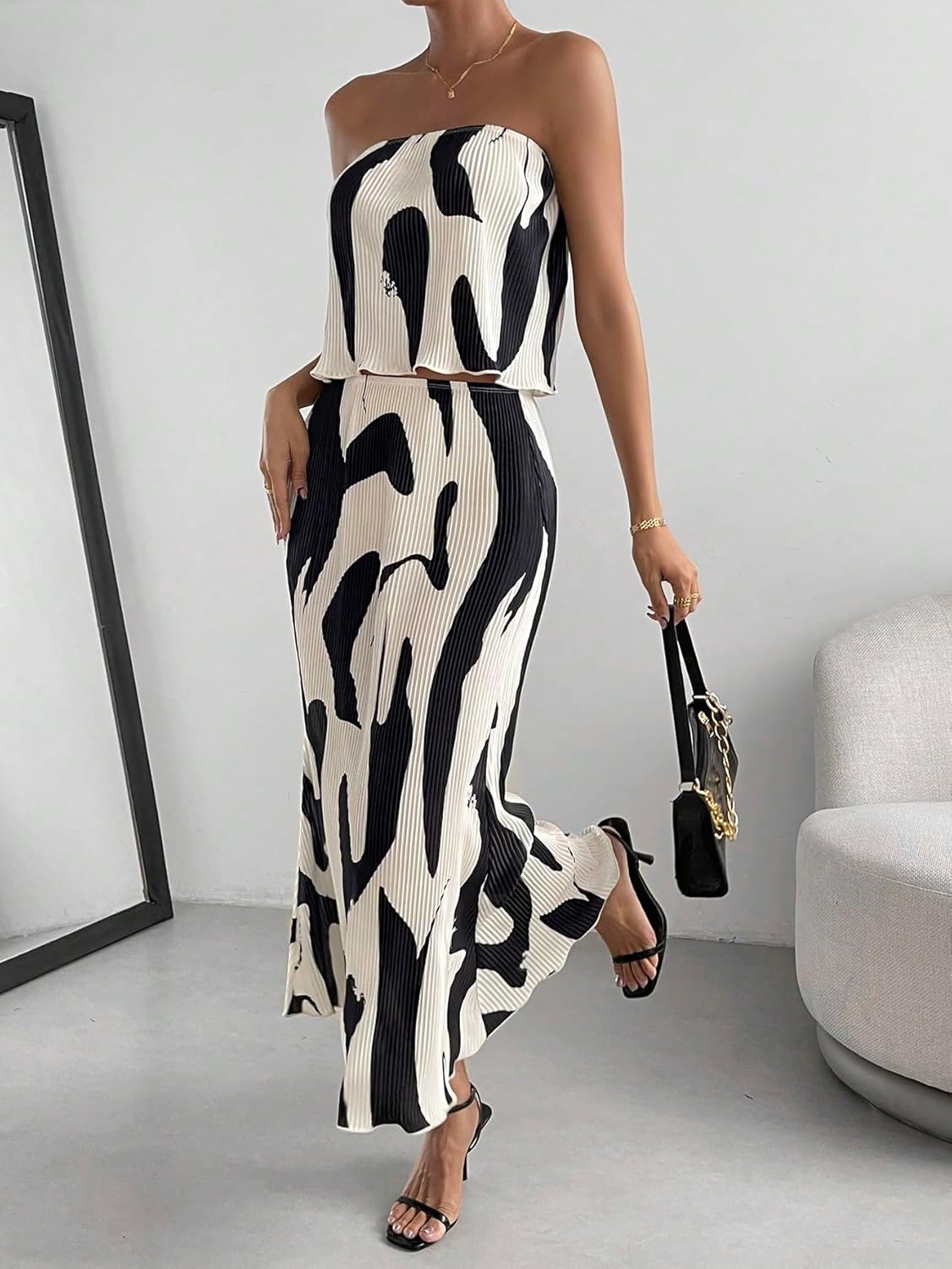 GORGLITTER Women's Summer Maxi Skirt Set 2 Piece Vacation Set Strapless Crop Tube Top and Skirt Sets Going Out Outfit - Image 6