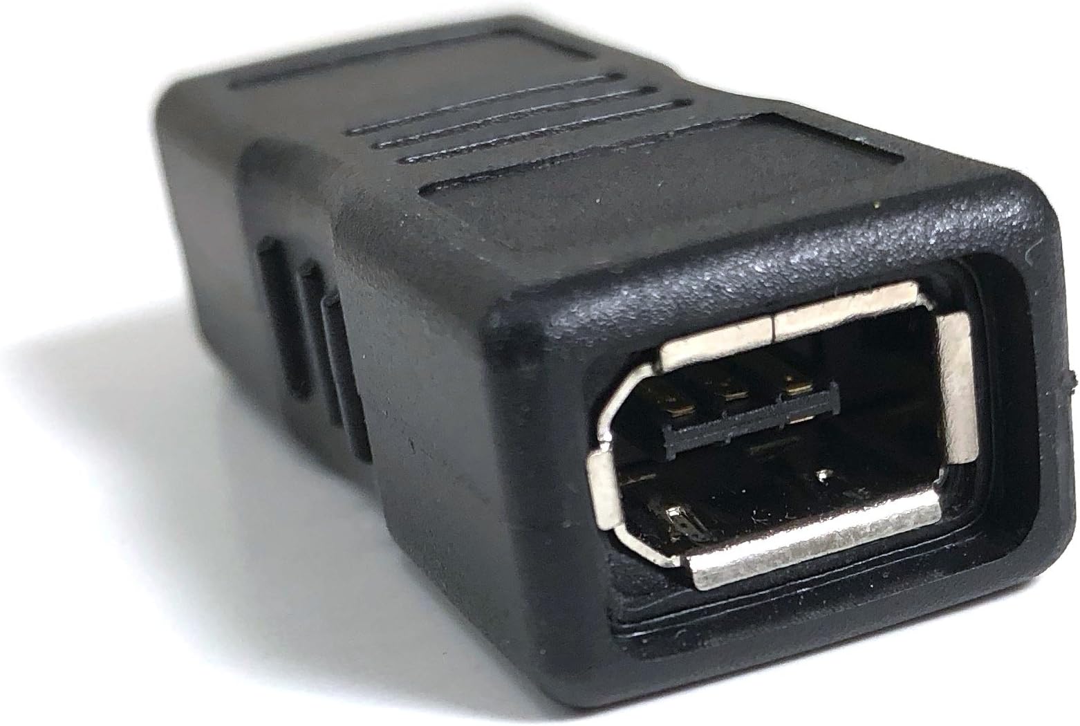 MICRO CONNECTORSInc. Firewire 1394 Adapter Coupler 6 Pin Female to 6 Pin Female (G08-233 )