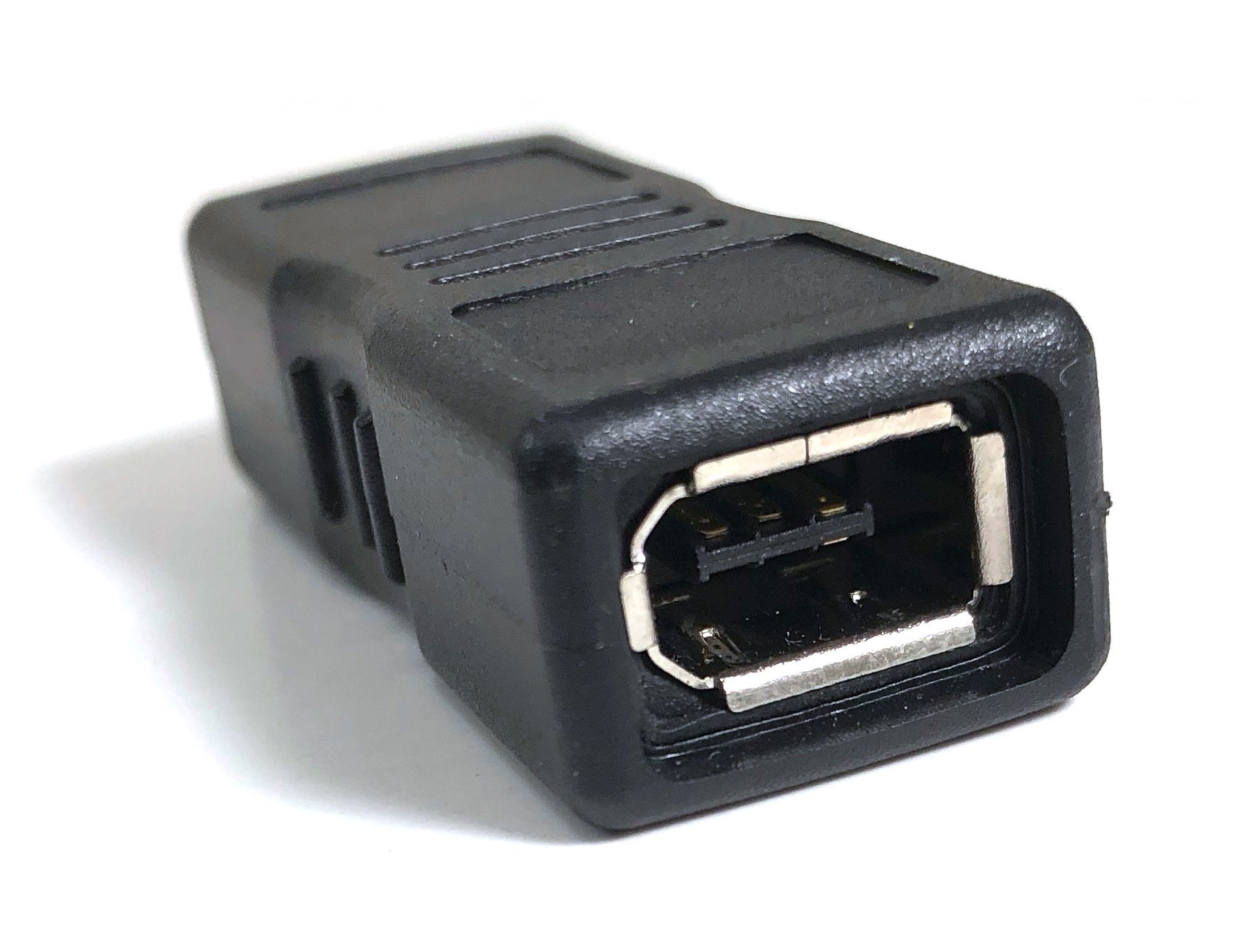 MICRO CONNECTORSInc. Firewire 1394 Adapter Coupler 6 Pin Female to 6 Pin Female (G08-233 )