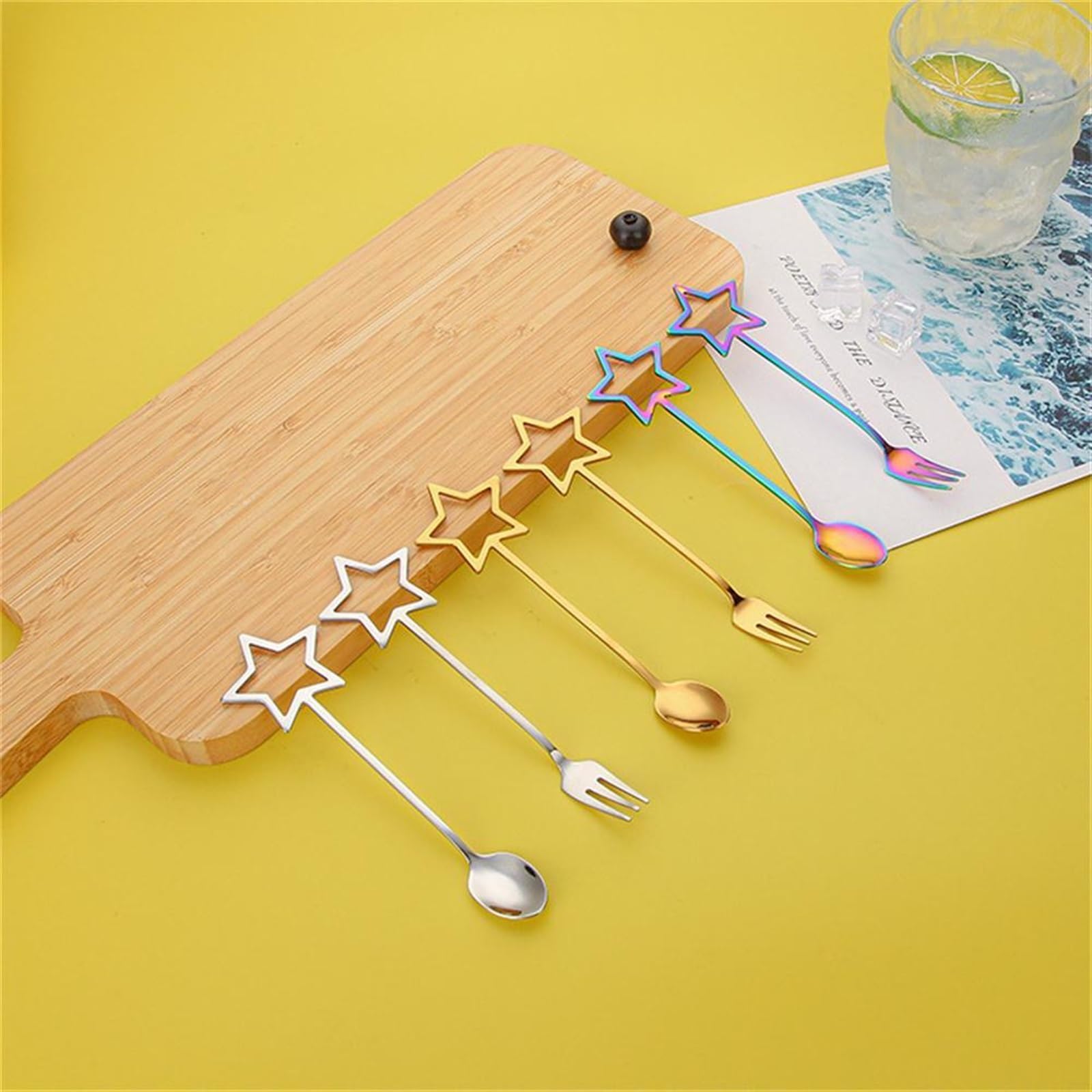 Set 12 Cucchiaini Da Caffè Natalizi In Acciaio Inox Dorato - 4 Stili Creativi, Per Bevande E Dessert