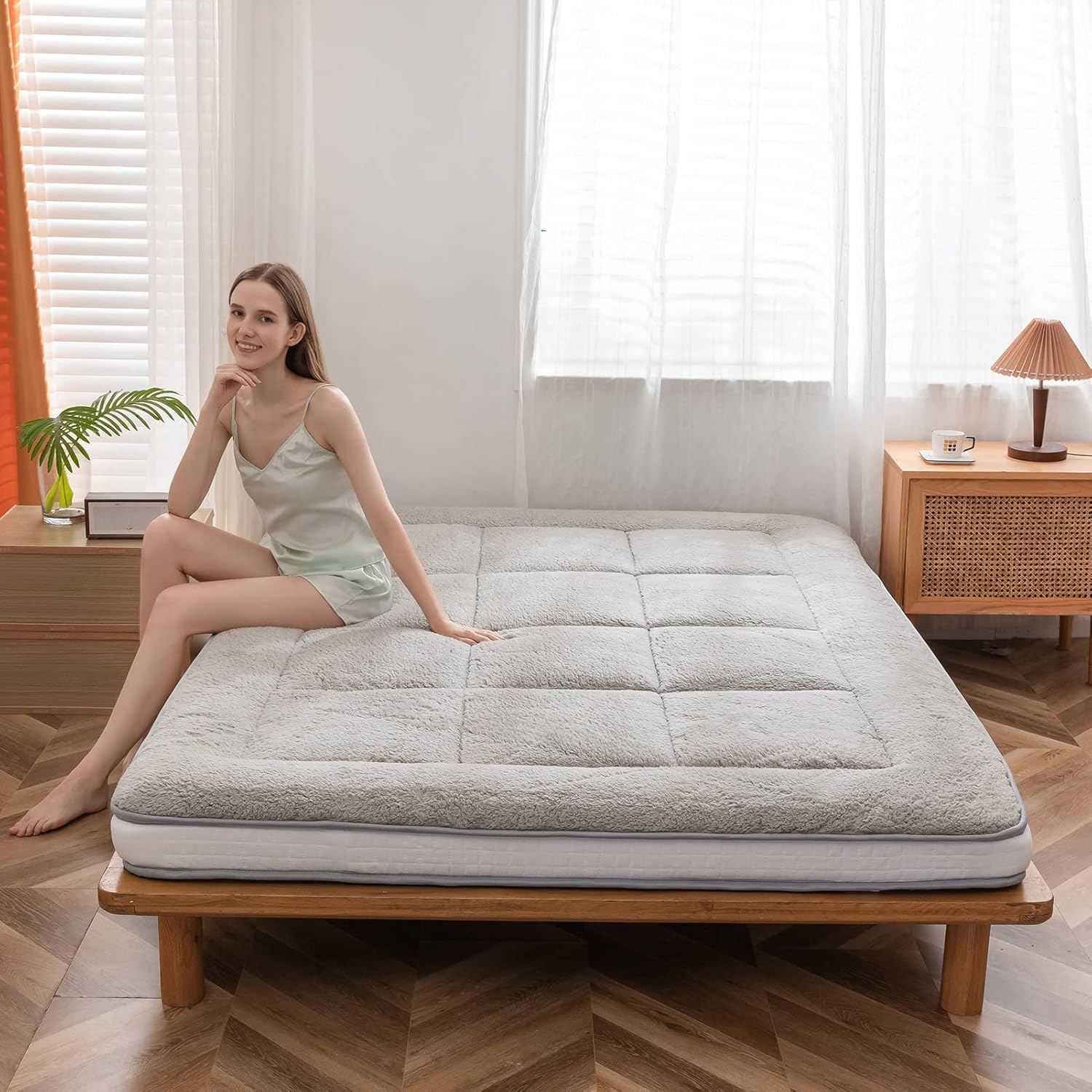 MAXYOYO Japanese Floor Mattress Futon Mattress Queen Size