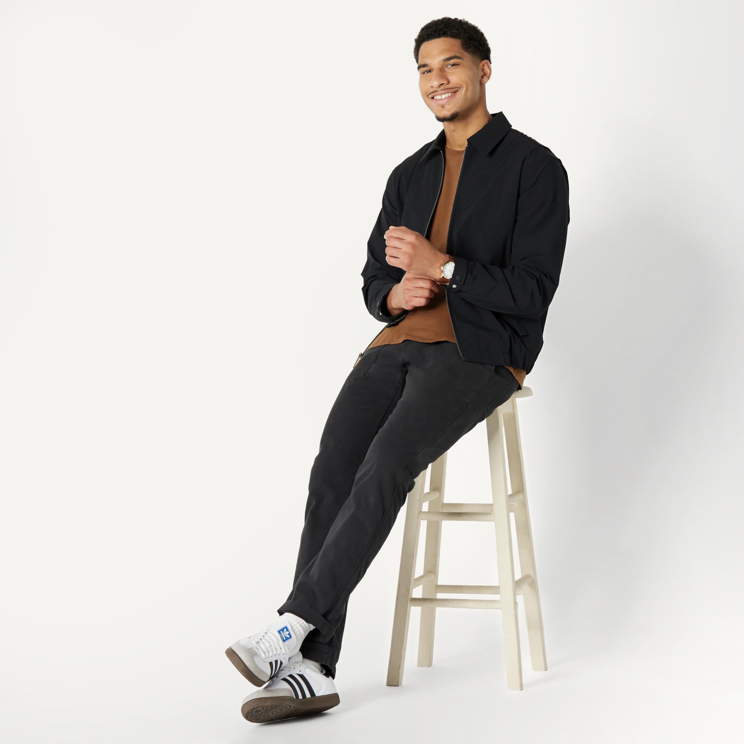 Amazon Essentials Hombre Chaqueta Bomber Elástica, Ligera y Holgada con Cremallera
