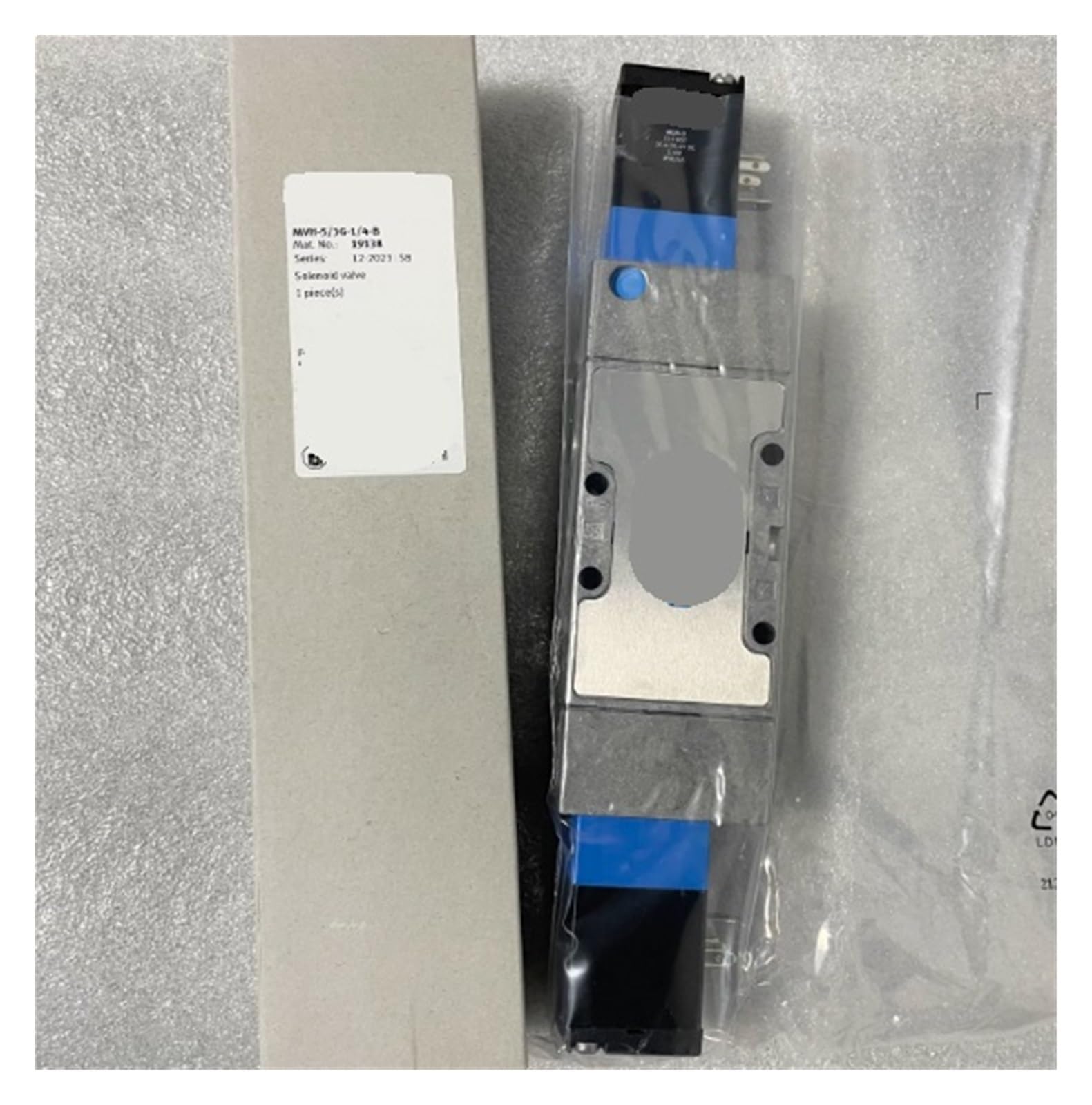 CXFCIHFT 1pcs Solenoid valve 19138 MVH-5/3G-1/4-B 30477 MVH-5/3G-1/8-B 14944 MVH-5/3G-3/8-B(19138 MVH-5I3G-1I4-B)