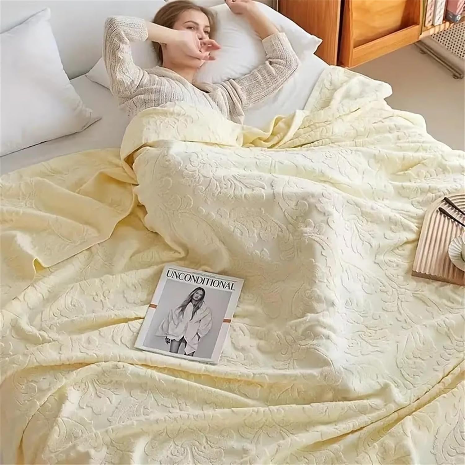 Towel Blanket Duvet Blanket 60x80'' Duvet Cover for Weighted Blanket, Warm Cozy Lightweight Cotton Quilt Throws Air Conditioned Blankets for All Seasons Traveling Camping Picnic Beach, Cream