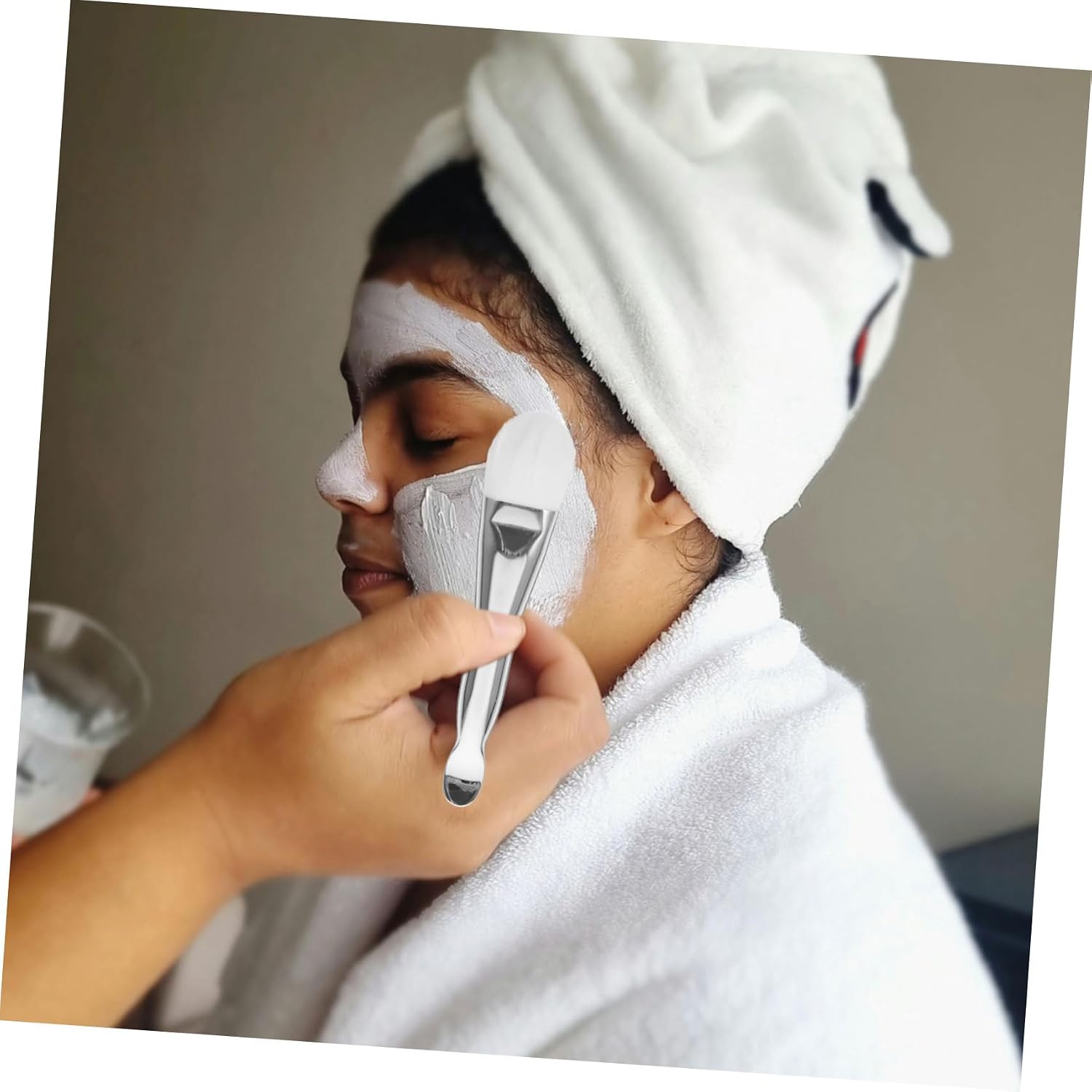Facial Mask Brush Applicator Mask Applicator Brush for Women Cream Spoon Soft Hair Makeup Brush