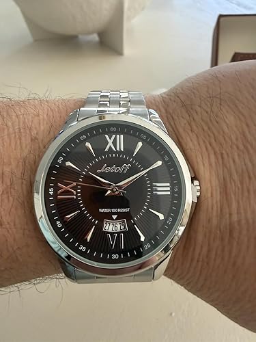 NIce Watch, looks great