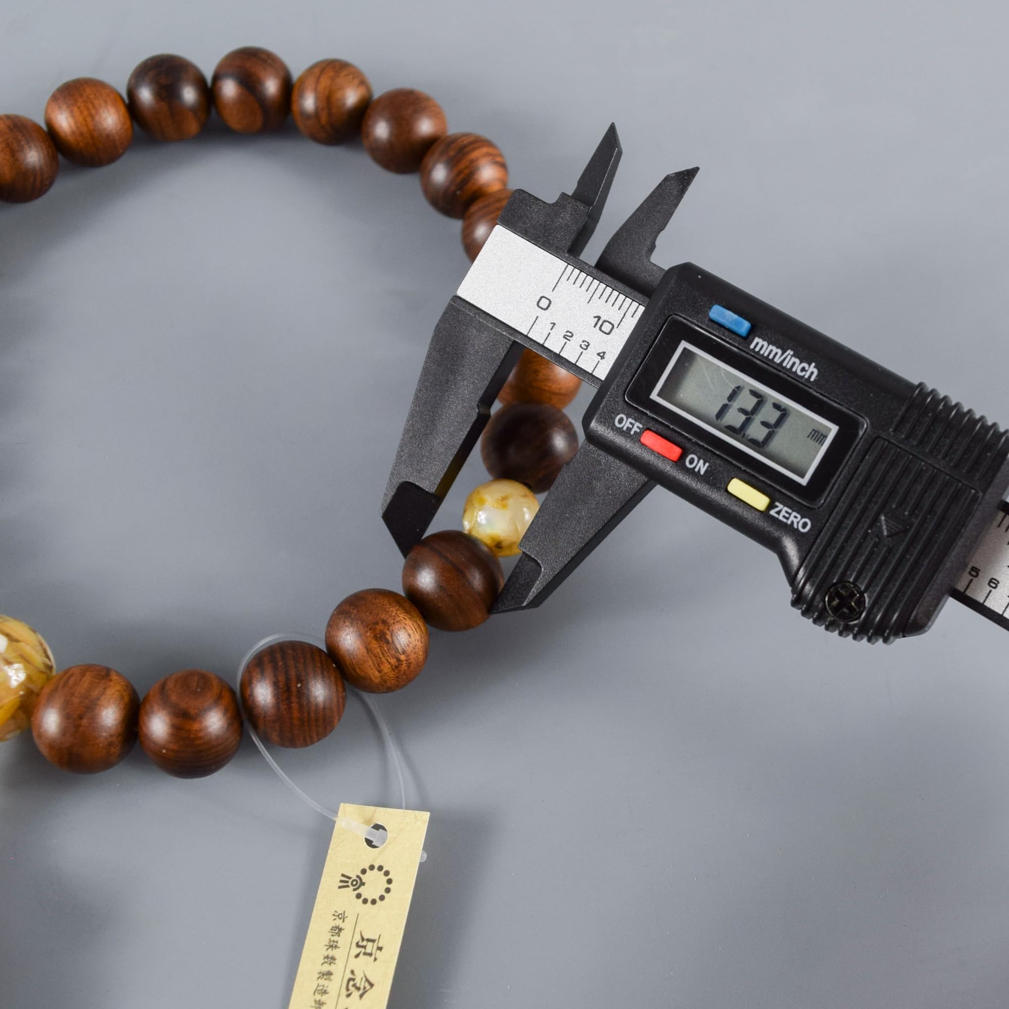 13 mm Sendan Chinaberry drewniane brązowe koraliki z muszli japońskie koraliki modlitewne Juzu dla buddyjskich ręcznie robionych koralików Mala Kioto prezent prezent dla kobiet mężczyzn JUA146