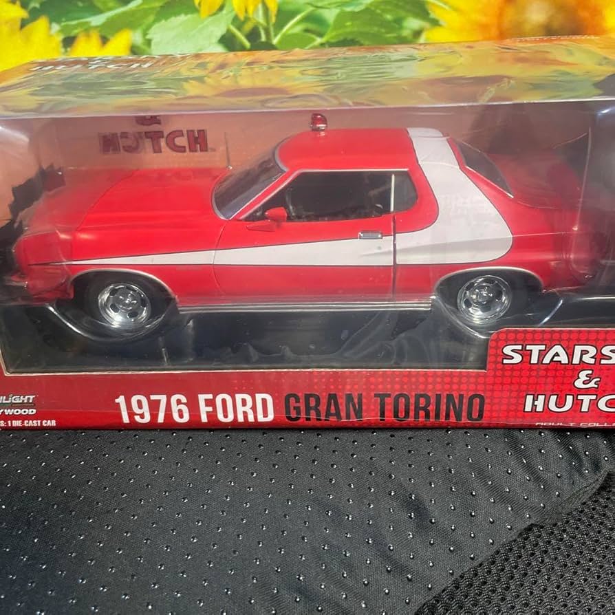 【未組立】プラモデル レベル ❜７６フォード・トリノ （スタスキー＆ハッチ） Amazon.co.jp: GREENLIGHT 1:18SCALE ARTISAN 