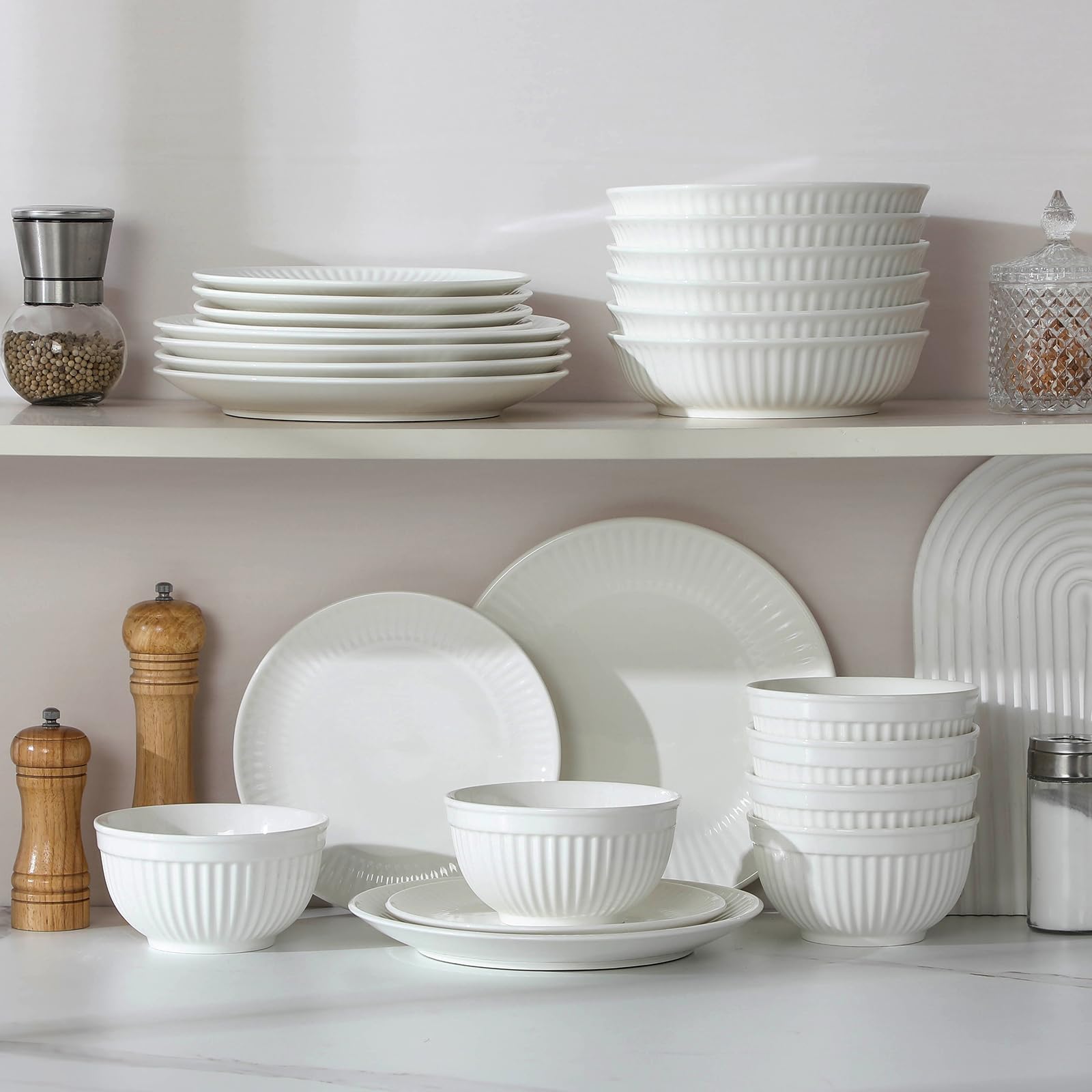 MALACASA Service de Table 6 Personnes, 24 Pièces Services de Vaisselle en Porcelaine, Set de Vaisselle avec 6 Assiettes à Plates, Assiettes à Dessert, Bol à Soupe, Bols à Céréales, Blanc