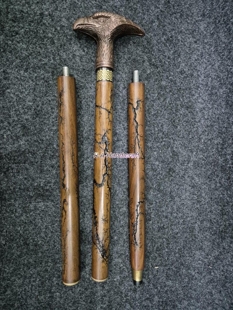 Bastone da passeggio in legno vintage con manico a testa d'aquila marrone antico, 3 pieghi, elegante articolo regalo 94 cm