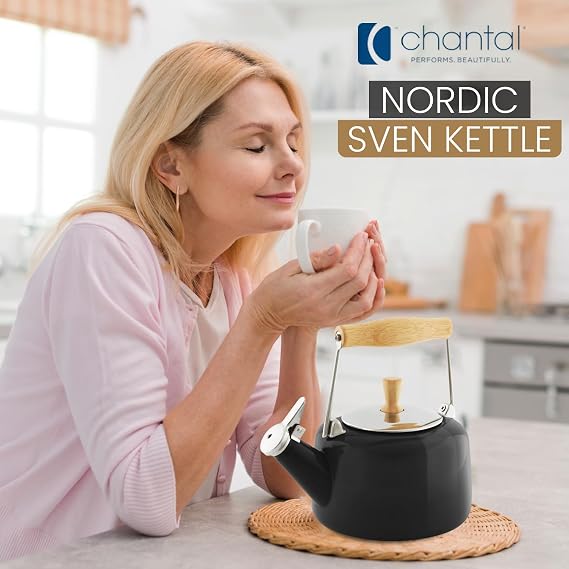 Chantal SVEN Enamel on Steel Whistling Teakettle with Natural Wood handle, 1.4 quarts (Black 2)