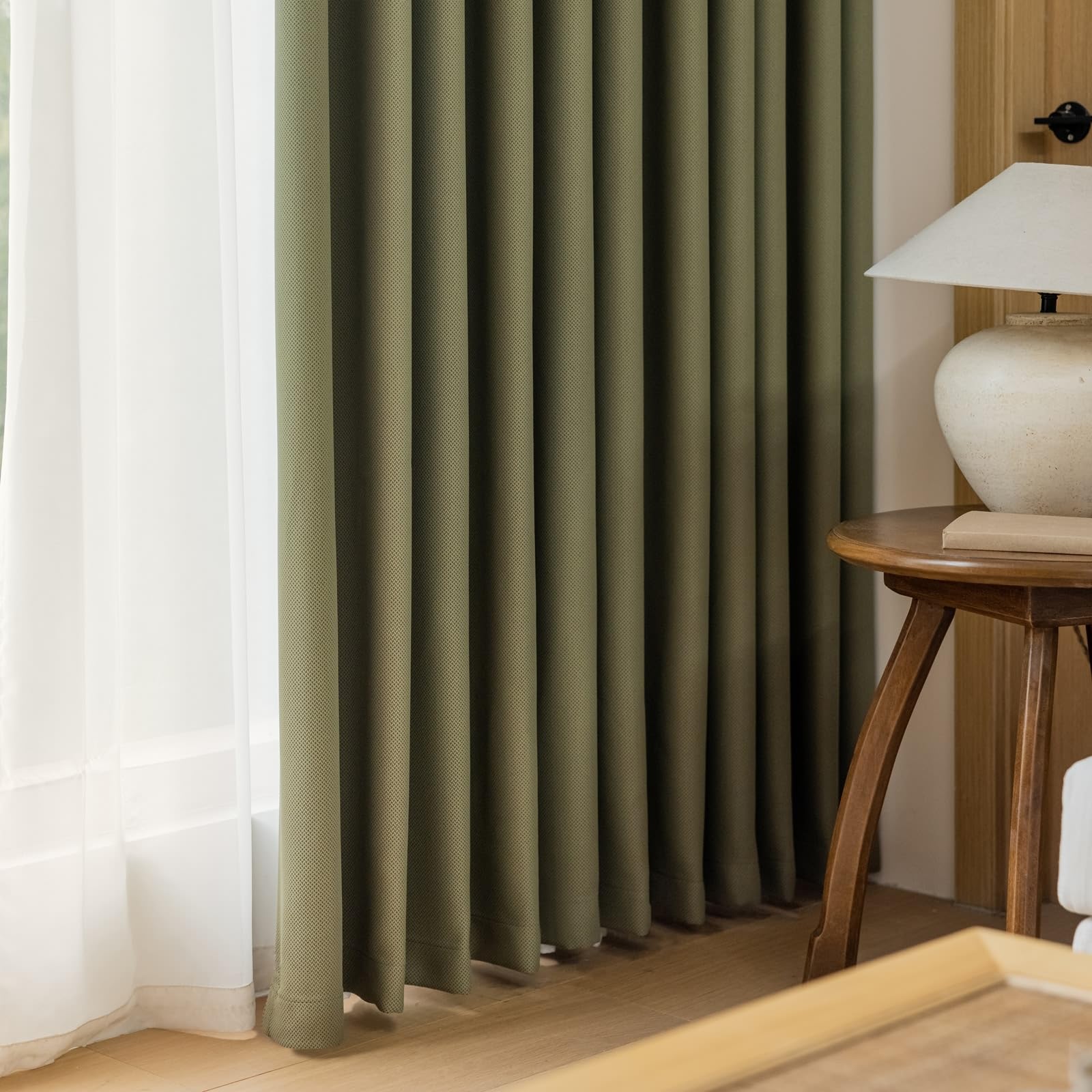 KnSam Juego de 2 cortinas opacas para habitación infantil, color verde, cortinas opacas para habitación de niños, jacquard liso, cortina de chenilla con ojales, ventana opaca, 107 x 214 cm cada una