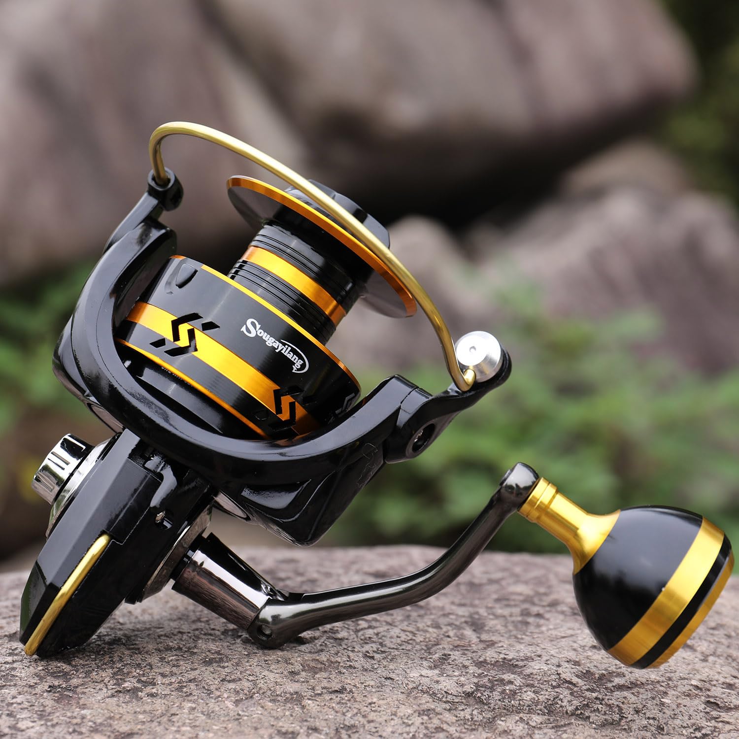 Sougayilang Mulinelli da spinning leggeri ultra lisci potenti mulinelli da pesca dorati 5000