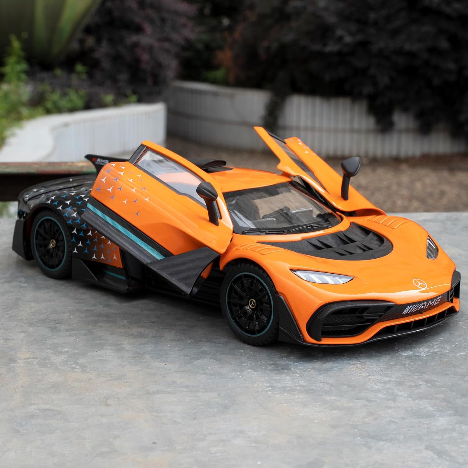 1/18 AMG ONE Die-cast Model Car, Collectible Alloy Model with Sound and Light Function and Pullback Function, Orange