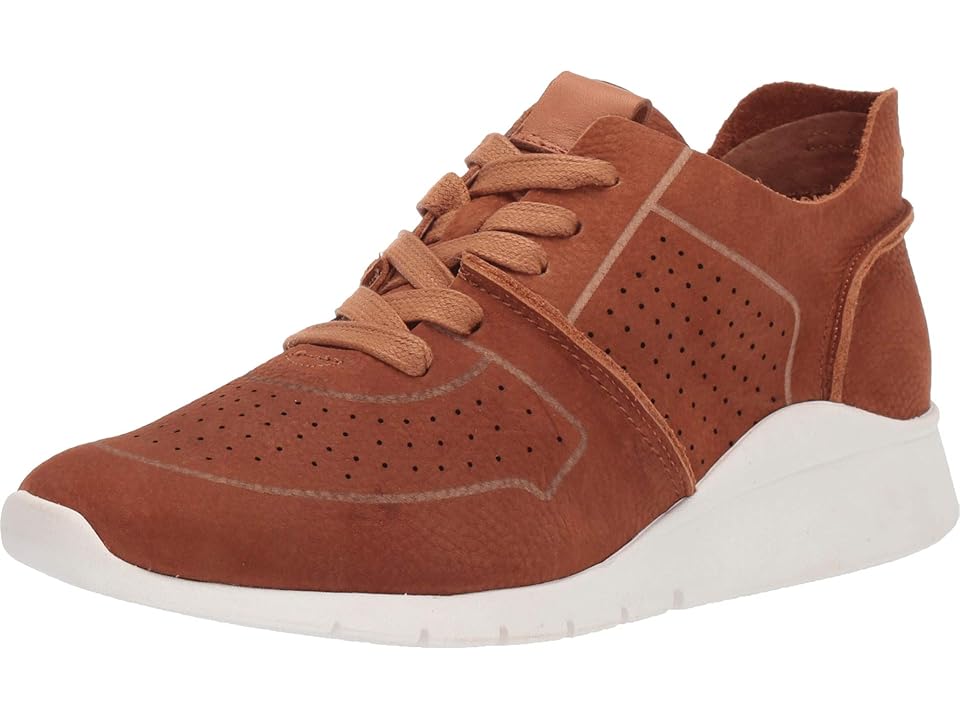 

Gentle Souls by Kenneth Cole Raina Lite Jogger (Cognac) Women's Shoes, Tan