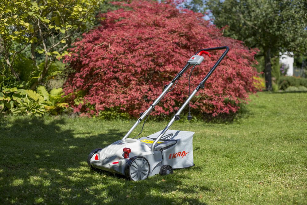 IKRA Aerator i Wertykulator elektryczny IEVL 1532 worek przechwytujący 30l szerokość robocza 32cm głębokość robocza regulowana 1.500W