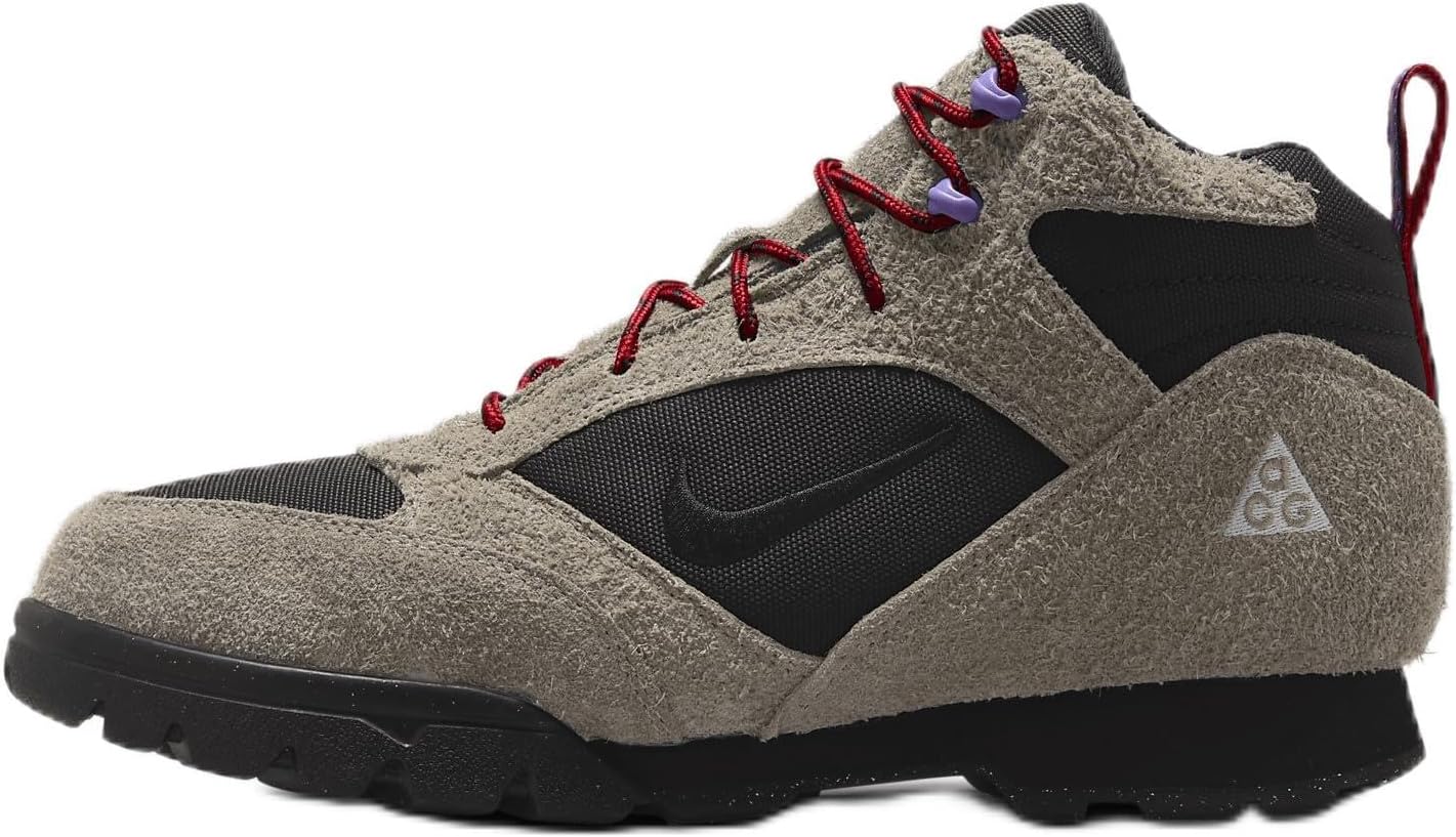 nike hiking boots acg