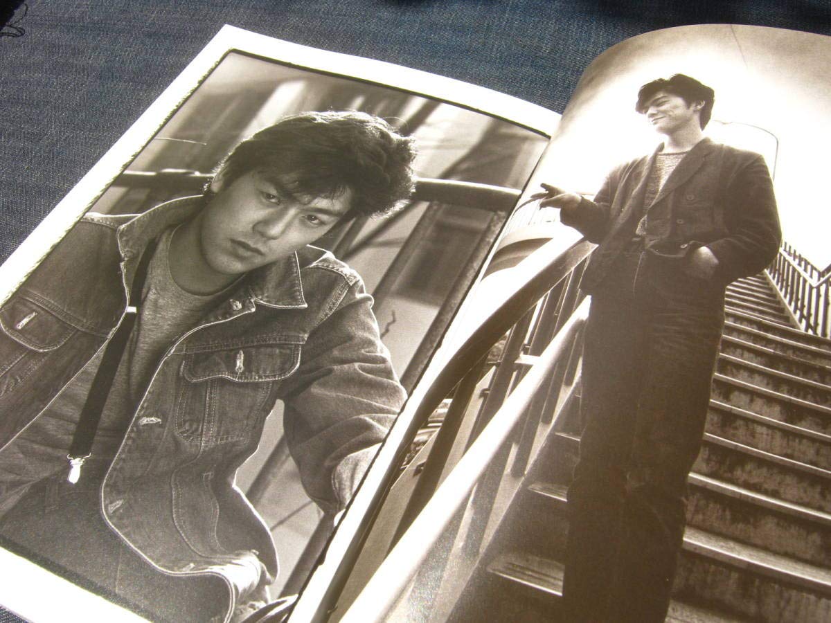 尾崎豊写真集　十代の真実 Amazon.co.jp: 尾崎豊 十代の真実 1993年 青山 : 本