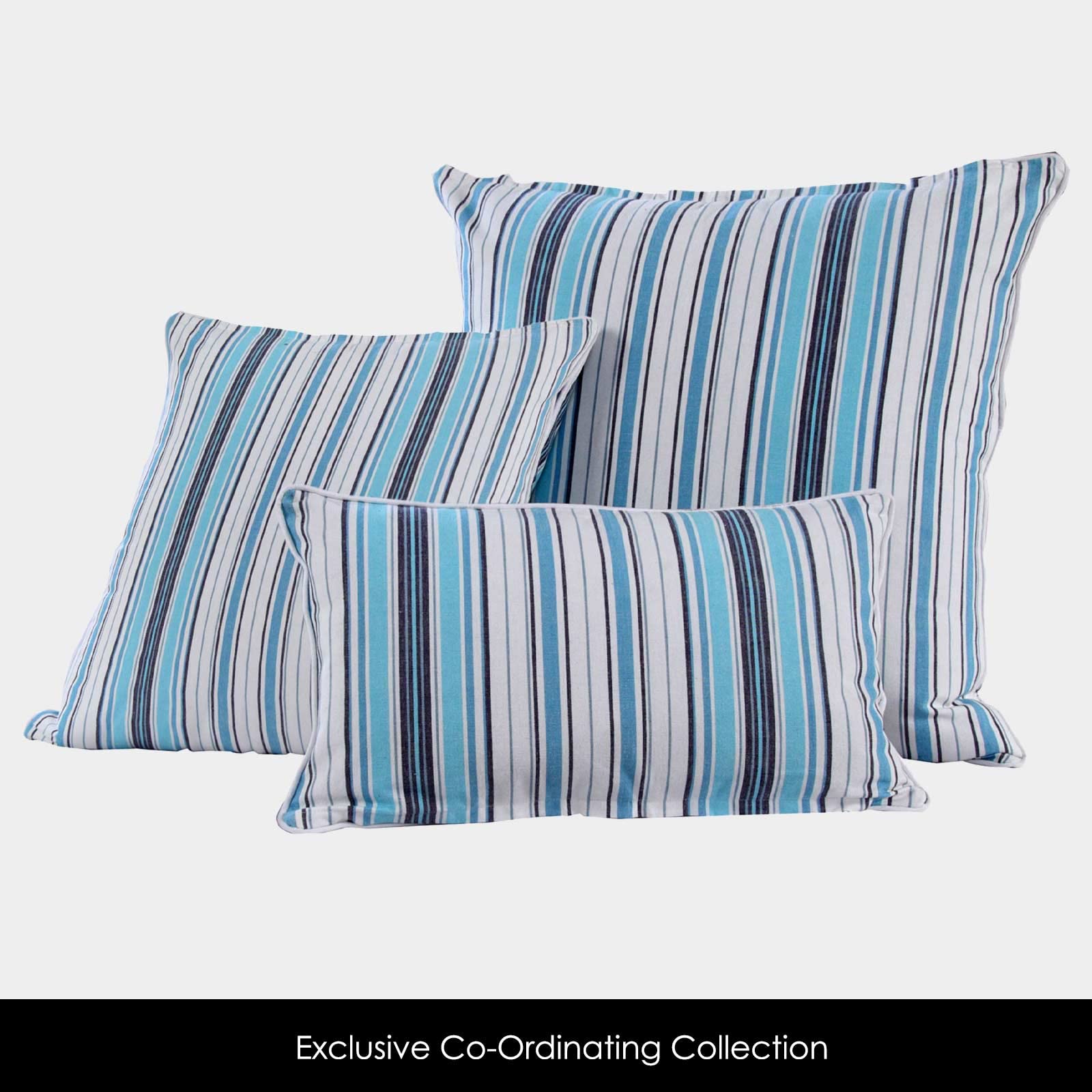 Homescapes - Coppia di tende pronte a righe della serie New England, 100% cotone, ad asole, cucite a mano, pesanti, non rugose, facili da mantenere, lavabili in casa, colore: Blu scuro 137 x 228 cm