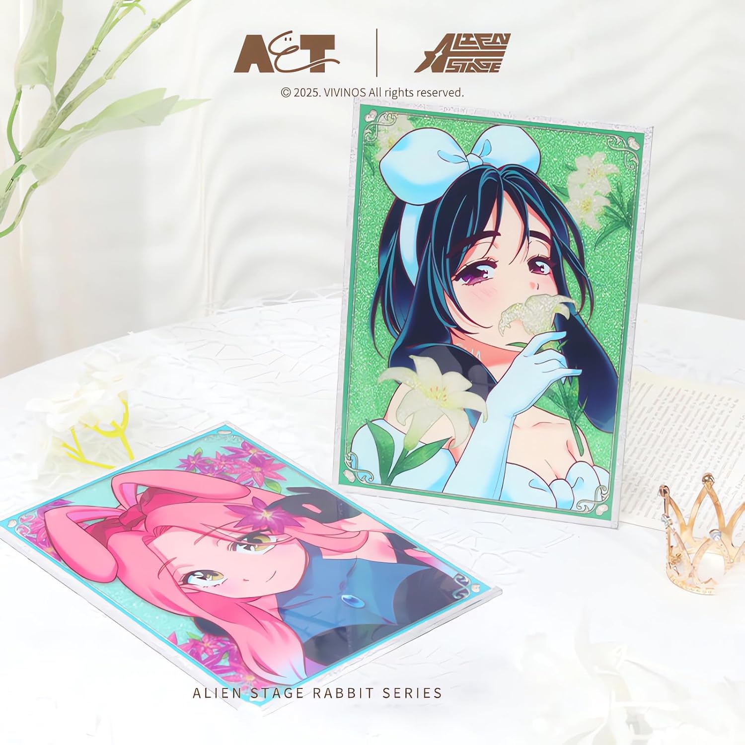 YJacuing Alien Stage Rabbit Series Acrylic Art Board - 6.5 x 4.7 Inch Glitter Anime Standee, Official ALNST Tabletop Artwork (Sua)
