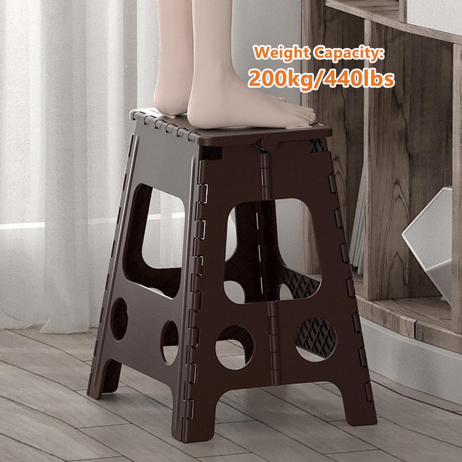 Marchepied Pliable de 45 cm de Large, Antidérapant, Pliable, avec poignée, Marchepied en Plastique for Adulte, Marchepied de Jardin, Tabouret Haut Pliable, Peut Supporter jusqu'à 150 kg(Brown)