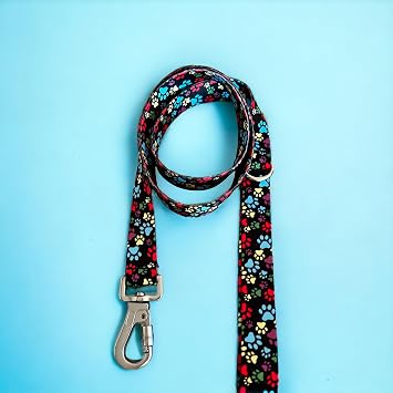 Köpek Gezdirme Kayışı – Geri Dönüştürülmüş, Karabina Kancalı, Çift Kilit Yumuşak Dokulu, Emniyetli, Tüy Toplamaz, Ayarlanabilir, Küçük ve Büyük Irklar için,ı Renkli Pati Large (2 paketi)