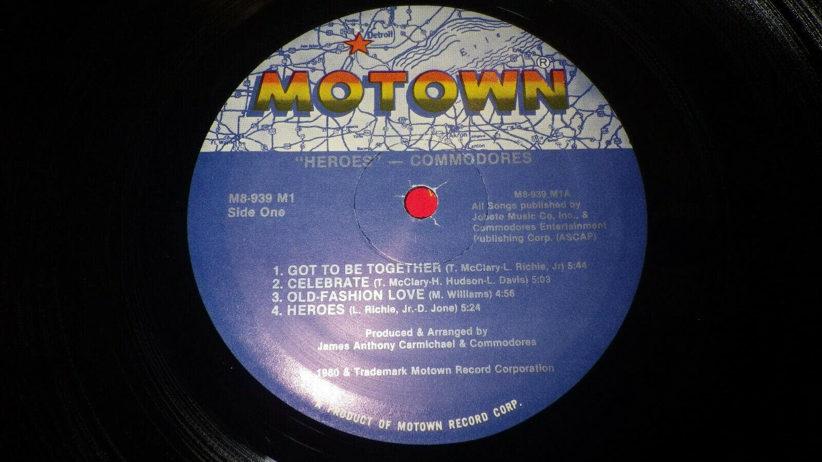 Disco in vinile COMMODORES HEROES