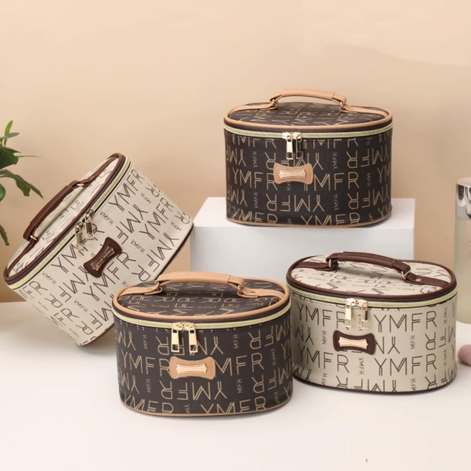 Borsa da Toilette Impermeabile, Portatile Porta Trucchi, Ideale per le Donne, con Divisorio Integrato, Facile da Pulire, Ampio Scomparto per Mantenere un Look Impeccabile Sempre(Coffee)