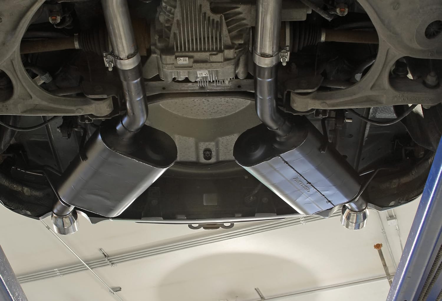 Flowmaster 817575 Force II Cat-Back Exhaust 2.5 Inch Dual Rear Exit 409 Stainless Steel 4 Inch Polished 304 Stainless Steel Tips Compatible with 2011-2021 Jeep Grand Cherokee 3.6L 5.7L
