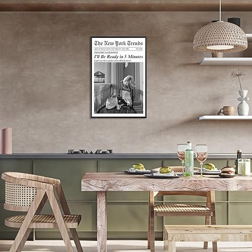 Miniatura 4 de Arte de pared vintage de periódico blanco y negro con texto en inglés "I'Ll Be Ready In 5 Minutes", carteles feministas con estilo de chica