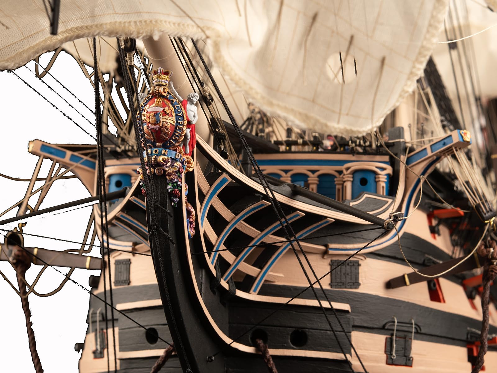 Artesanía Latina - Holzmodellschiff – Englisches Linienschiff, Lord Nelson’s HMS Victory, Trafalgar 1805 - Modell 22900-N, Maßtab 1:84 - Expertenniveau Modellbausatz zum Zusammenbauen