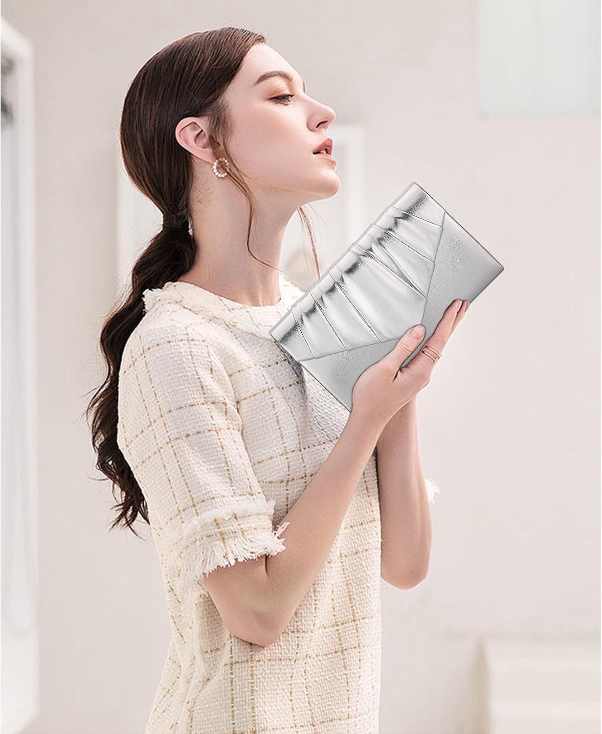 Women Evening Clutch Purse - Shimmering Metallic PU Leather Pleated Flap Envelope Handbag for Wedding Prom Party
