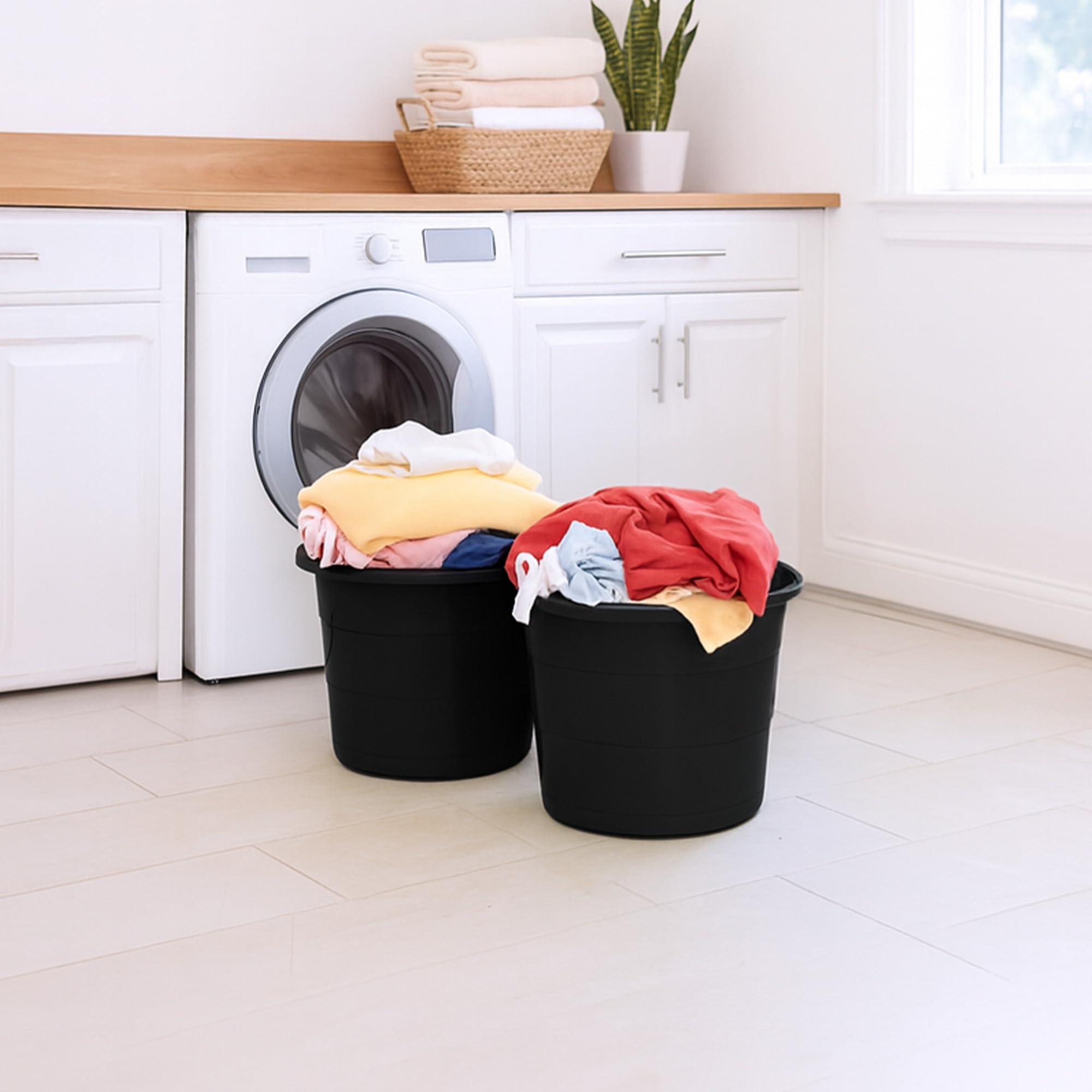 Homz Tina Multiusos de plástico Abierta de 17 galones con Asas de Cuerda para organización del hogar en Interiores o Exteriores, Color Negro (Paquete de 2)