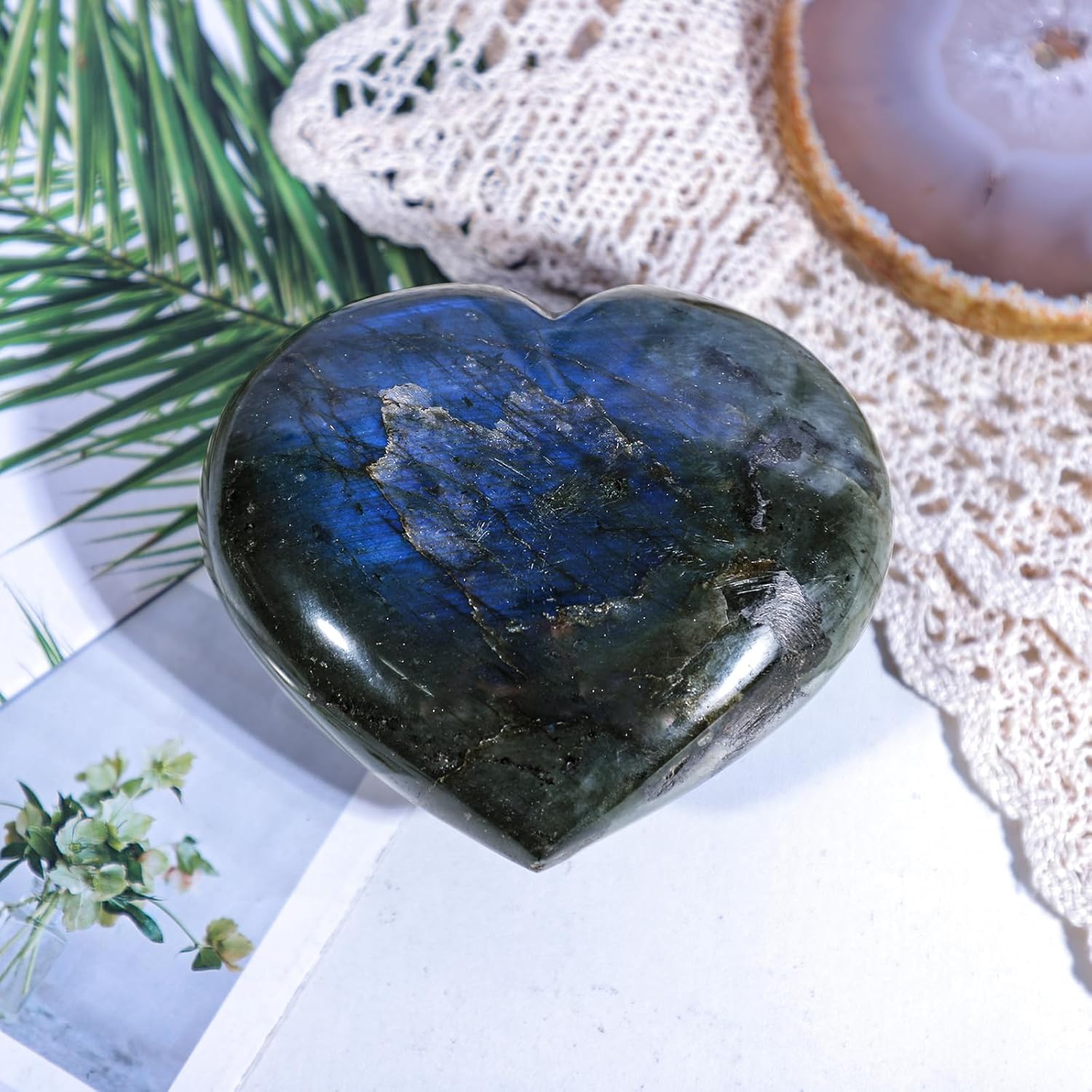 Nupuyai 3.54"-4.65" Natural Labradorite Heart Stone, Polished Worry Palm Stone for Anxiety Relief, Reiki Healing Crystal Meditation & Positive Energy Feng Shui Decor for Home Office, 801g-1100g