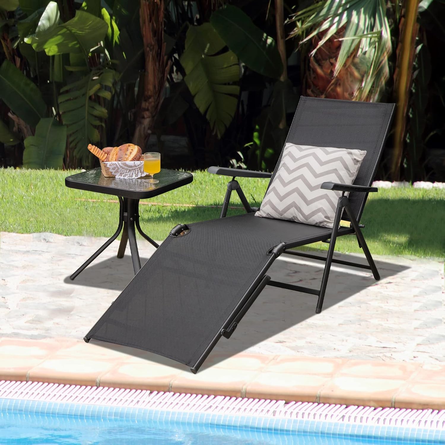 Tangkula Folding Lounge Chair Outdoor, Recliner Chaise Lounge with 5-Position Adjustable Backrest & 2-Position Footrest, No Assembly Required, Suitable for Patio Poolside Beach Yard (1, Black)