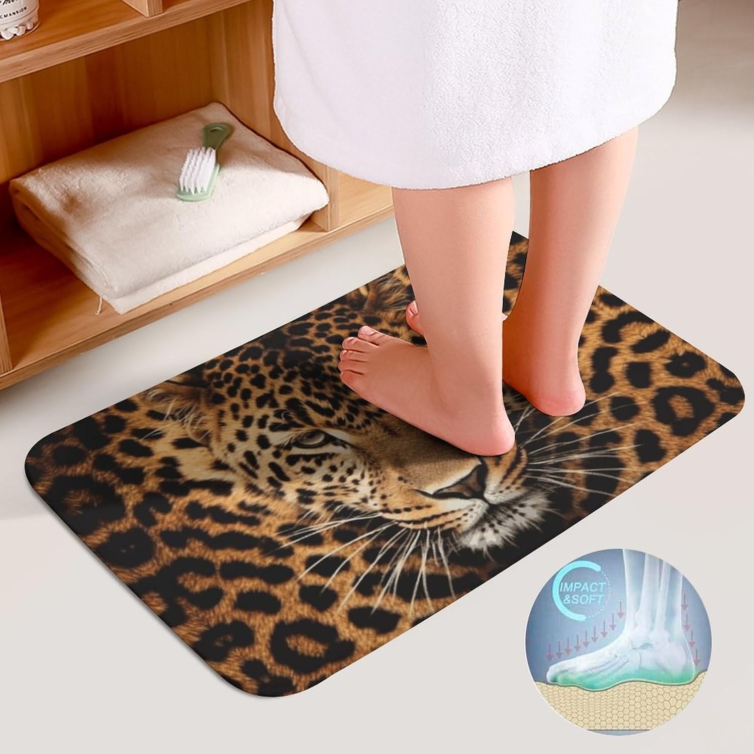 Anti-Skid Floor Mats 3 Piece Set,Depict A Leopard Printed Coral Fleece Bathroom Mats U-Shaped Contour Mat Toilet Seat Cover for Bathroom, Tub, Shower, Kitchen 19.7"x31.5"