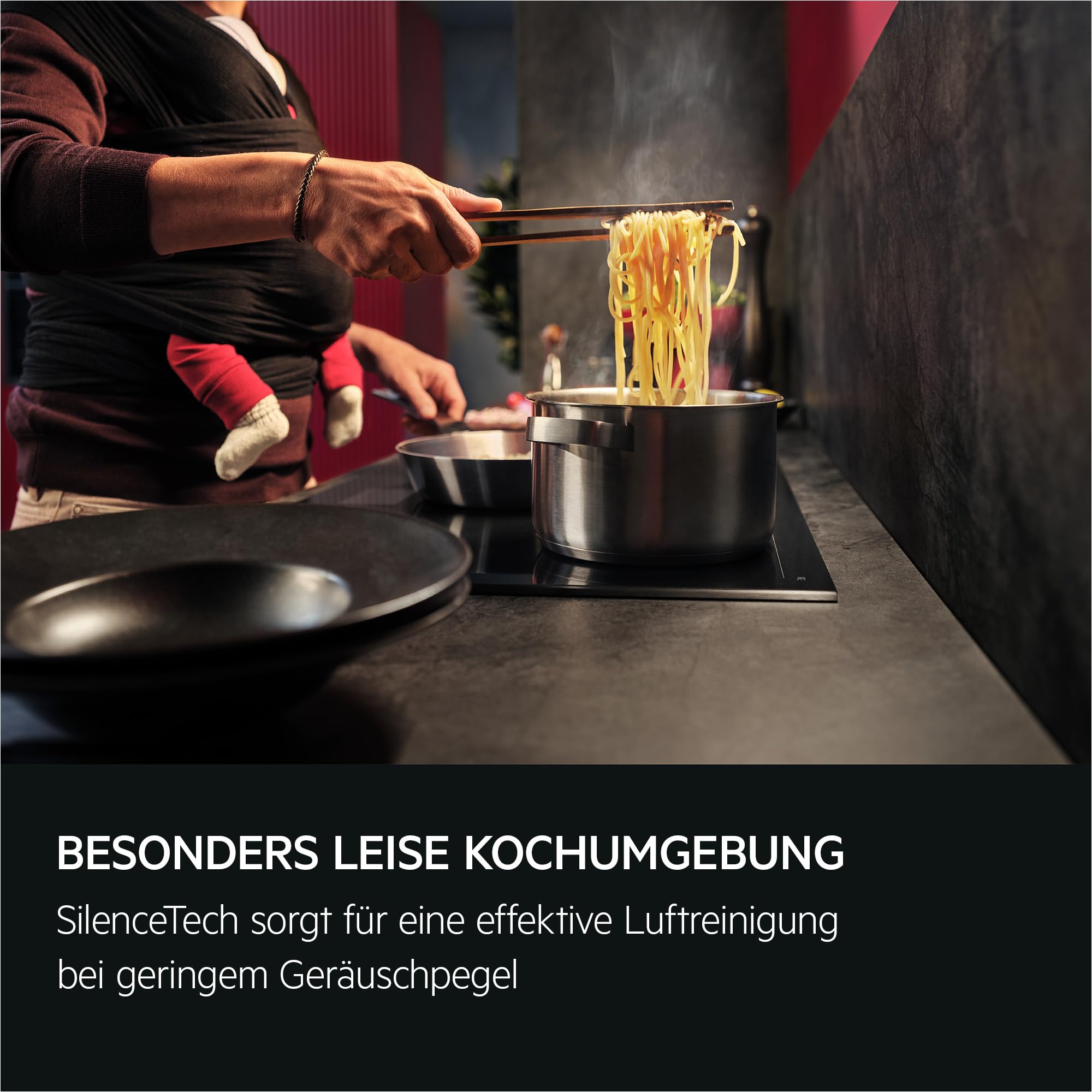 AEG Dunstabzugshaube Serie 7000 SilenceTech 90cm Wandhaube Glas Ab- und Umluft 760 m³/h 67 dB(A) Schwarz GV77D91SB